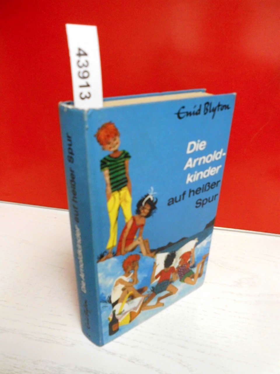 Die verwegenen Vier auf heisser Spur: Spannende Geschichten für Jungen und Mädchen (Die verwegenen Vier: Spannende Geschichten für Jungen und Mädchen) Books