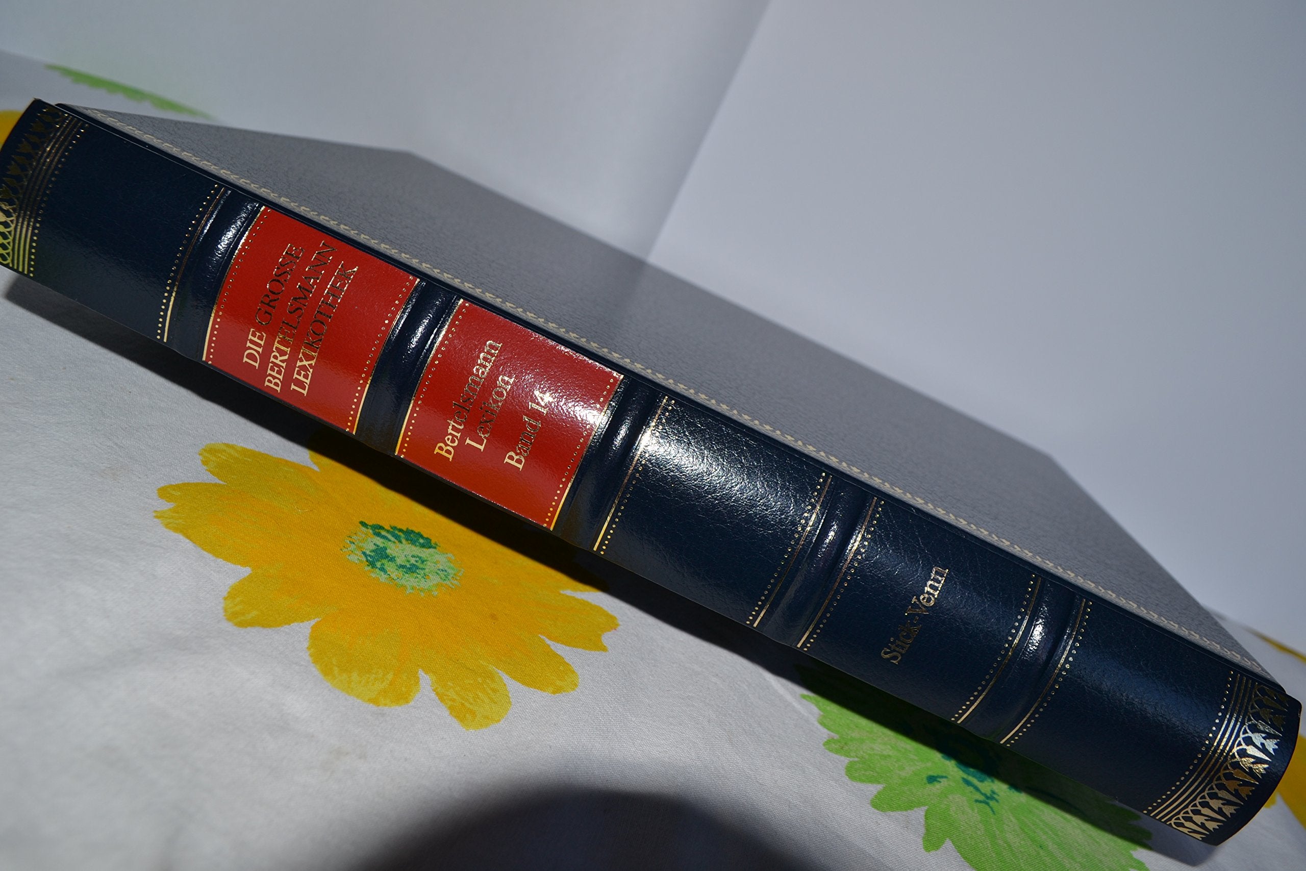 Stick - Venn (Bertelsmann Lexikothek, Band 14) Reference Books