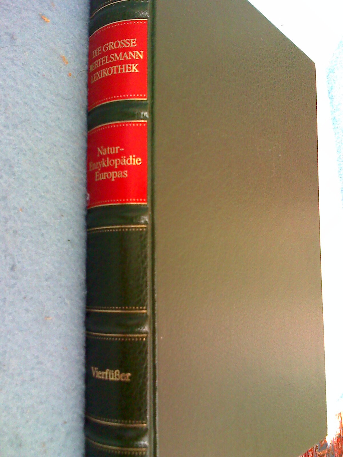 Band 1 - Vierfüßer, Säugetiere, Lurche, Kriechtiere (Die grosse Bertelsmann Lexikothek - Naturenzyklopädie der Welt) Books