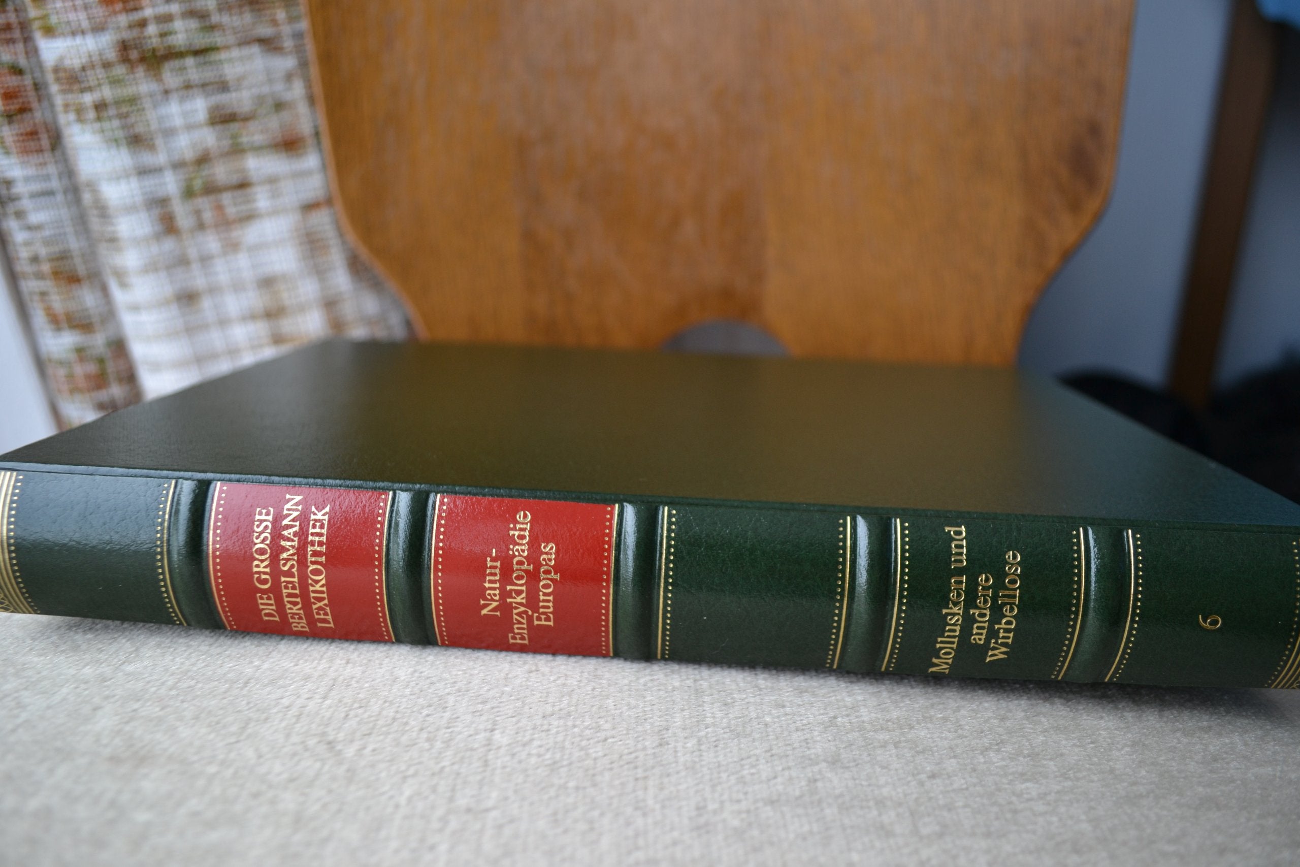 Band 6 - Mollusken und andere Wirbellose, Wirbellose, Mollusken, Einzeller, Kleinstorganismen (Die grosse Bertelsmann Lexikothek - Naturenzyklopädie der Welt) Books