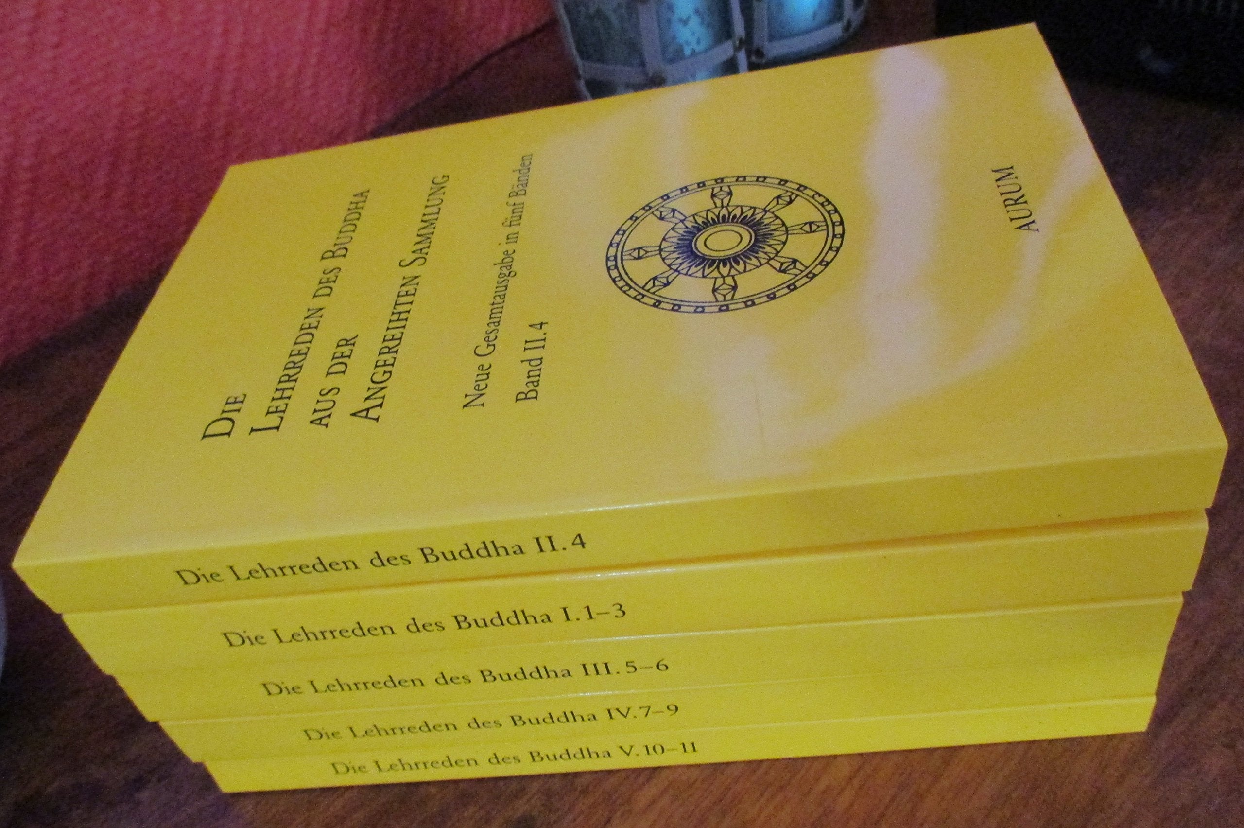 Die Lehrreden des Buddha aus der Angereihten Sammlung: Anguttara-Nikaya, 5 Bände: Neue Gesamtausg. Politics & History