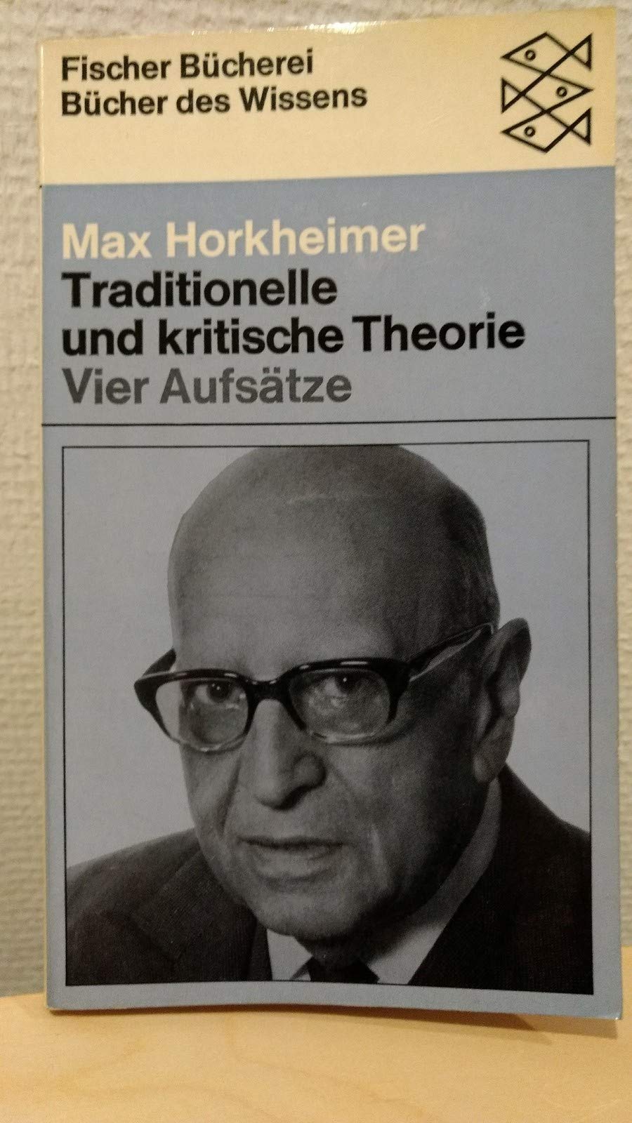 Traditionelle und Kritische Theorie: Fünf Aufsätze Media & Communication