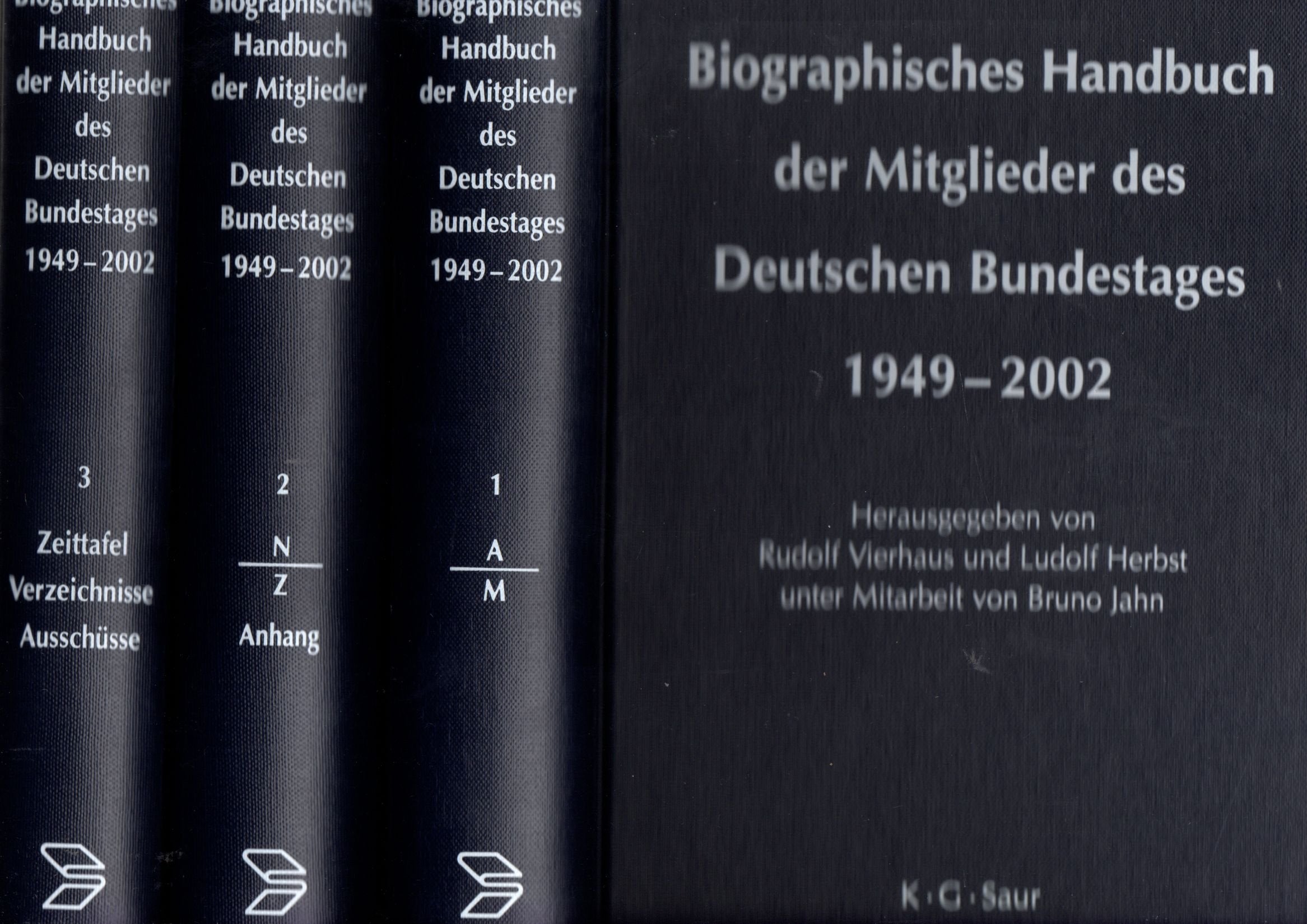 Biographisches Handbuch Der Mitglieder Des Deutschen Bundestages 1949-2001 Politics & Society
