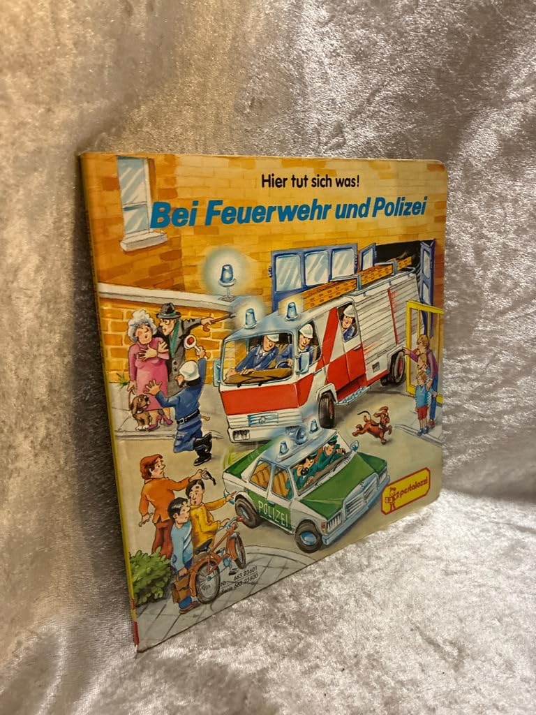 Hier tut sich was!, Bei Feuerwehr und Polizei Books