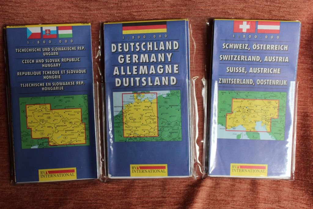 Auto-Reise Kartenset 2003/2004 Deutschland /Alpenländer - 12 Karten Maps & Plans