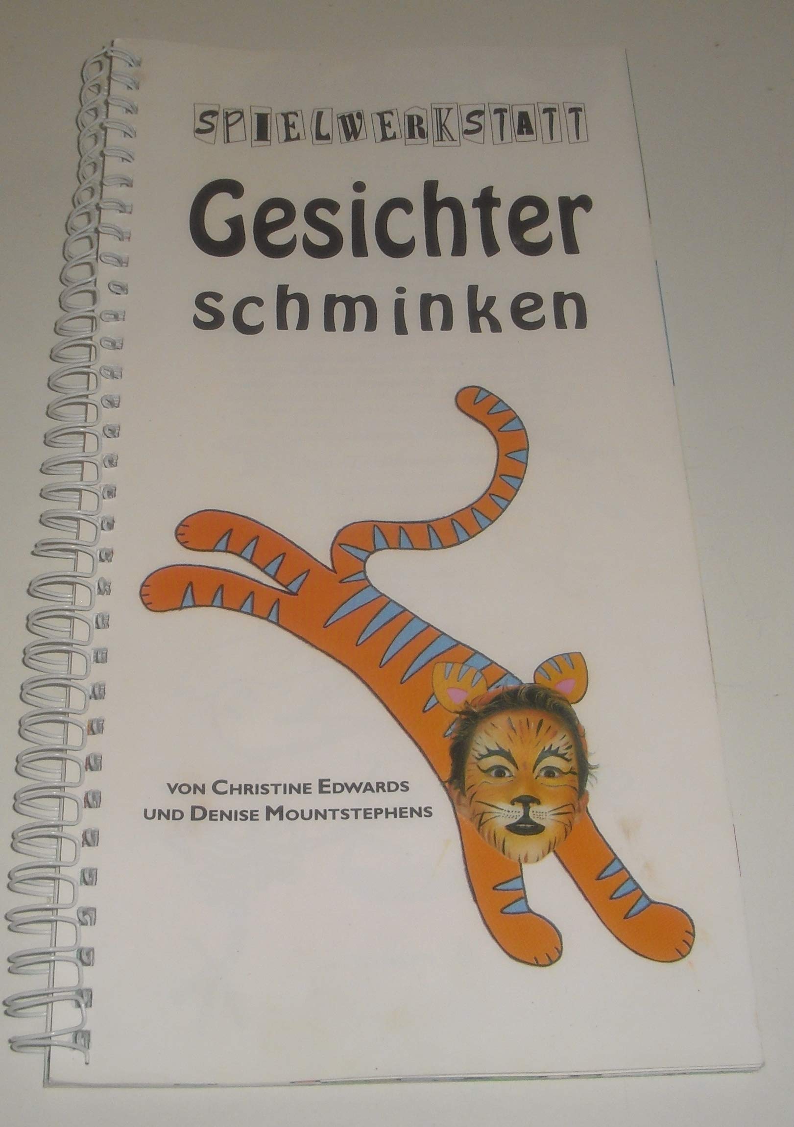 Gesichter schminken. Buch und Set mit wasserlöslicher Schminkfarbe Books