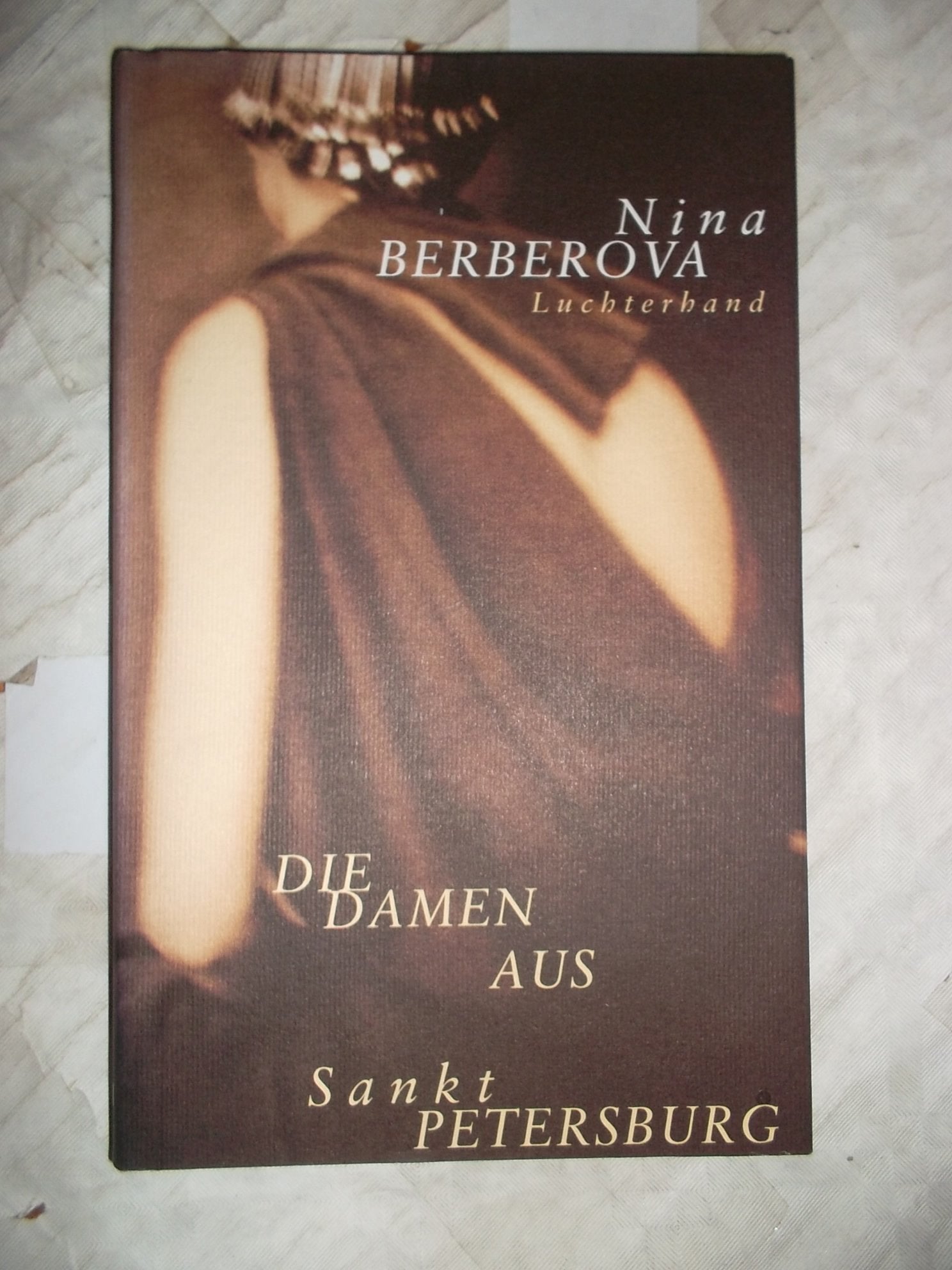 Die Damen aus Sankt Petersburg. Zwei Erzählungen Books