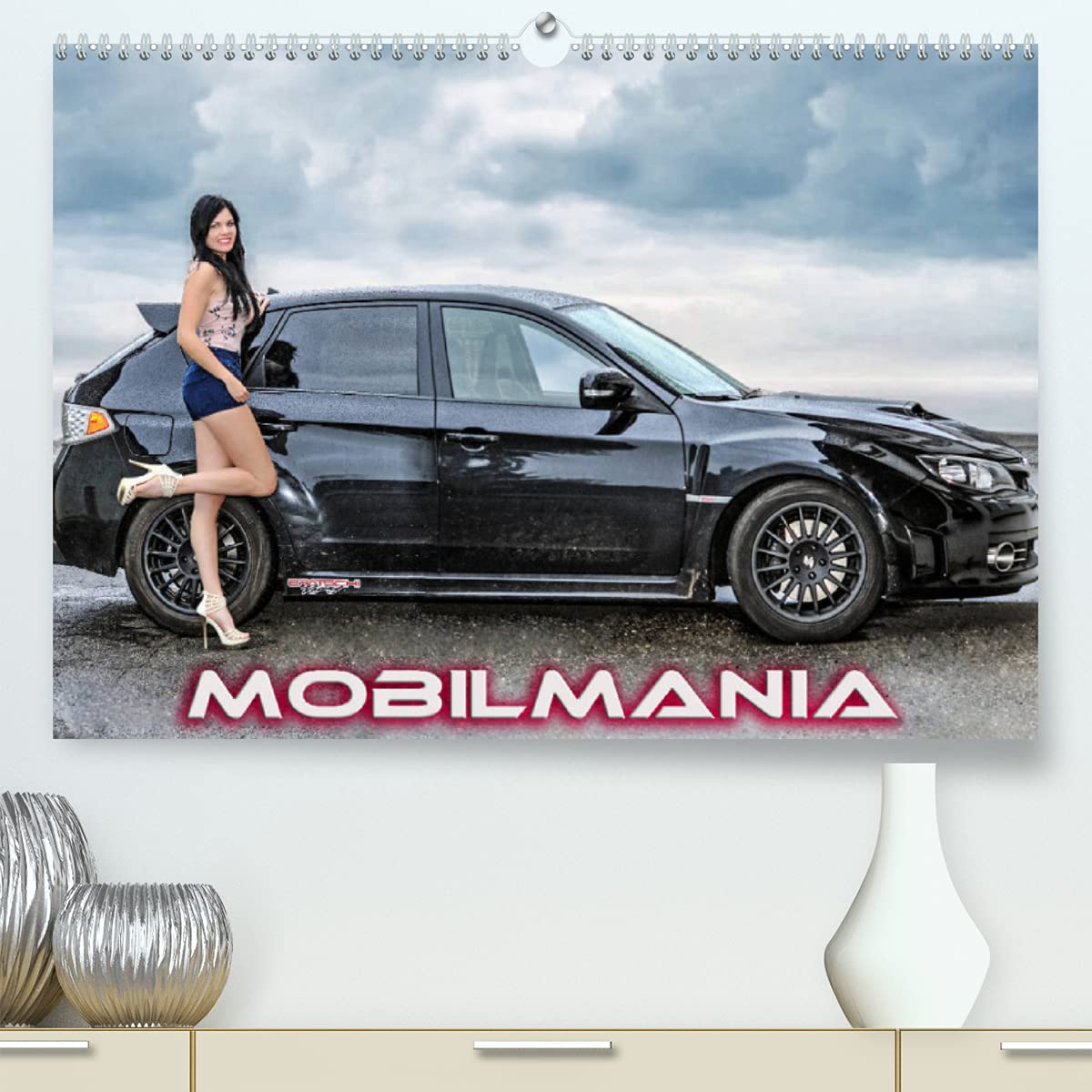 Mobilmania (Premium, hochwertiger DIN A2 Wandkalender 2022, Kunstdruck in Hochglanz): Hübsche Damen & interessante Fahrzeuge (Monatskalender, 14 Seiten ) (CALVENDO Menschen) Film, Art & Culture