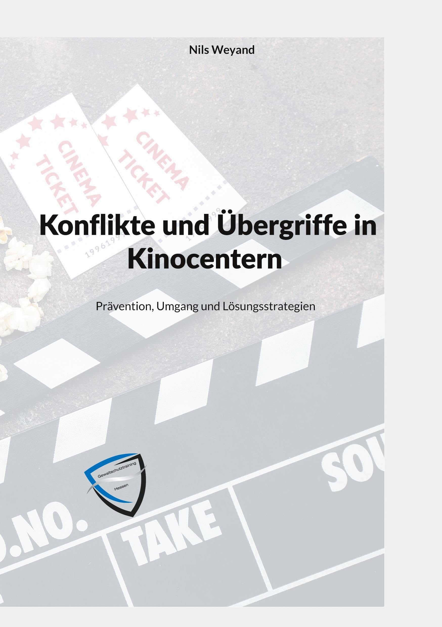 Konflikte und Übergriffe in Kinocentern Books