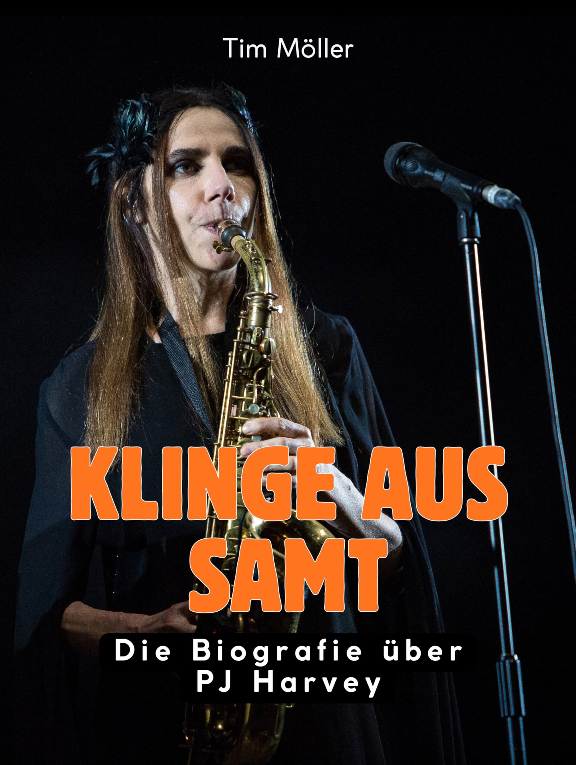 Klinge aus Samt: Die Biografie über PJ Harvey. Komplett in Farbe Art & Literature
