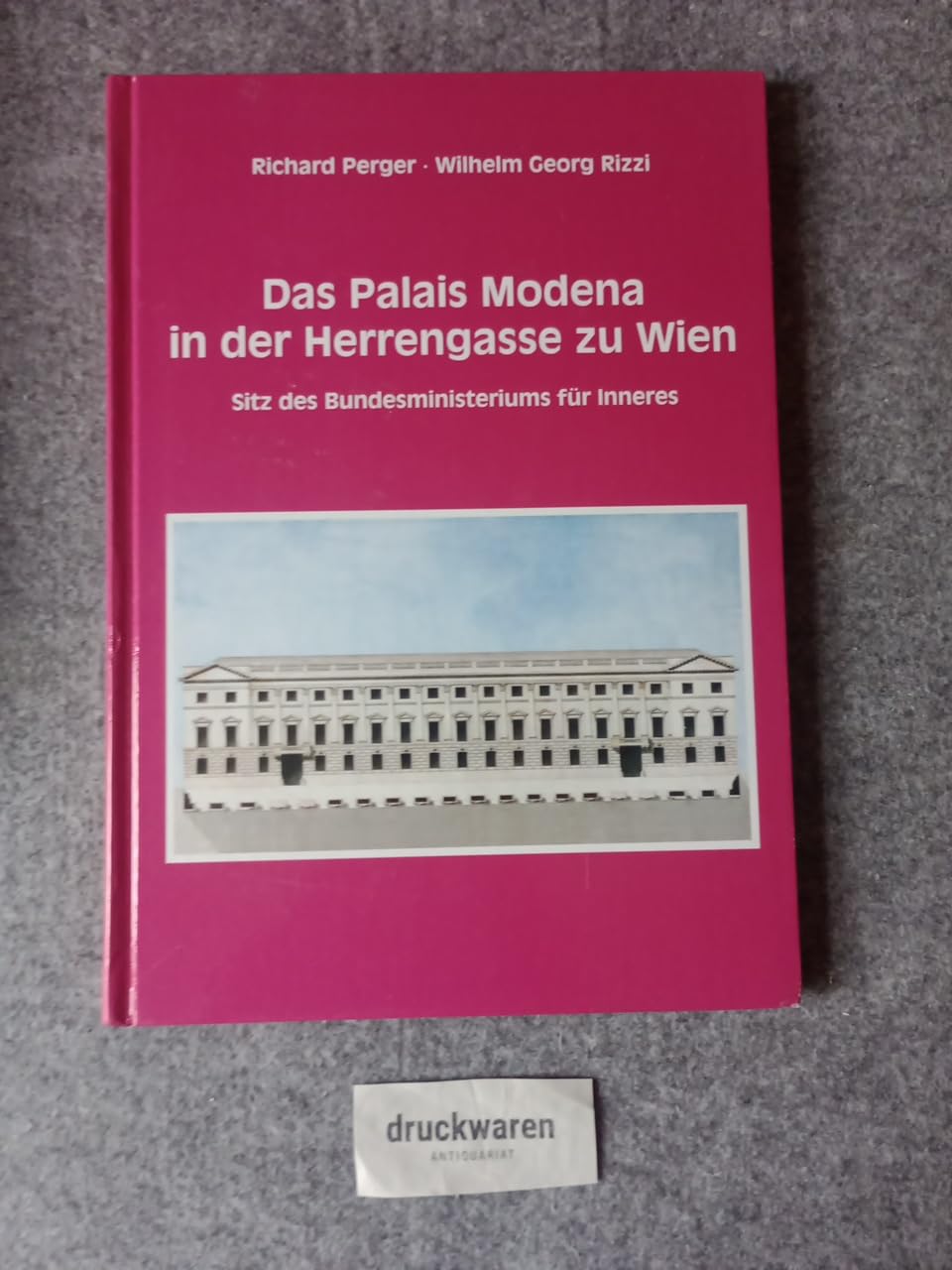 Das Palais Dietrichstein-Modena in der Herrengasse zu Wien Architecture