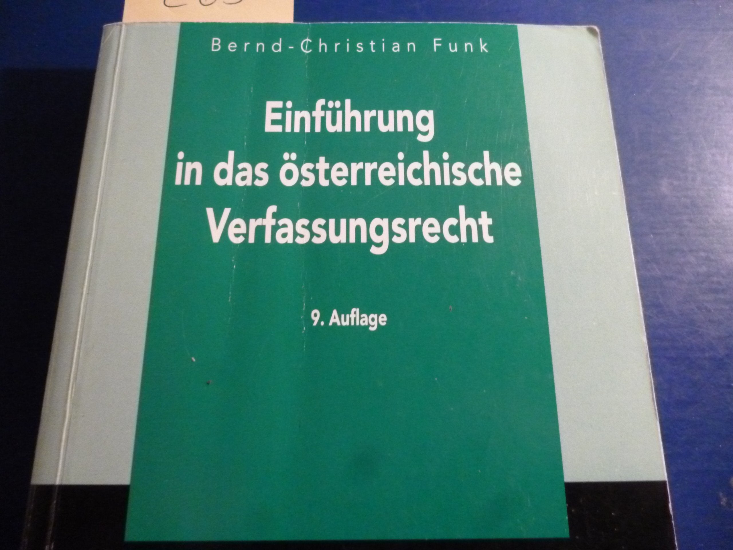 Einführung in das österreichische Verfassungsrecht (Leykam Kurzlehrbücher) Books