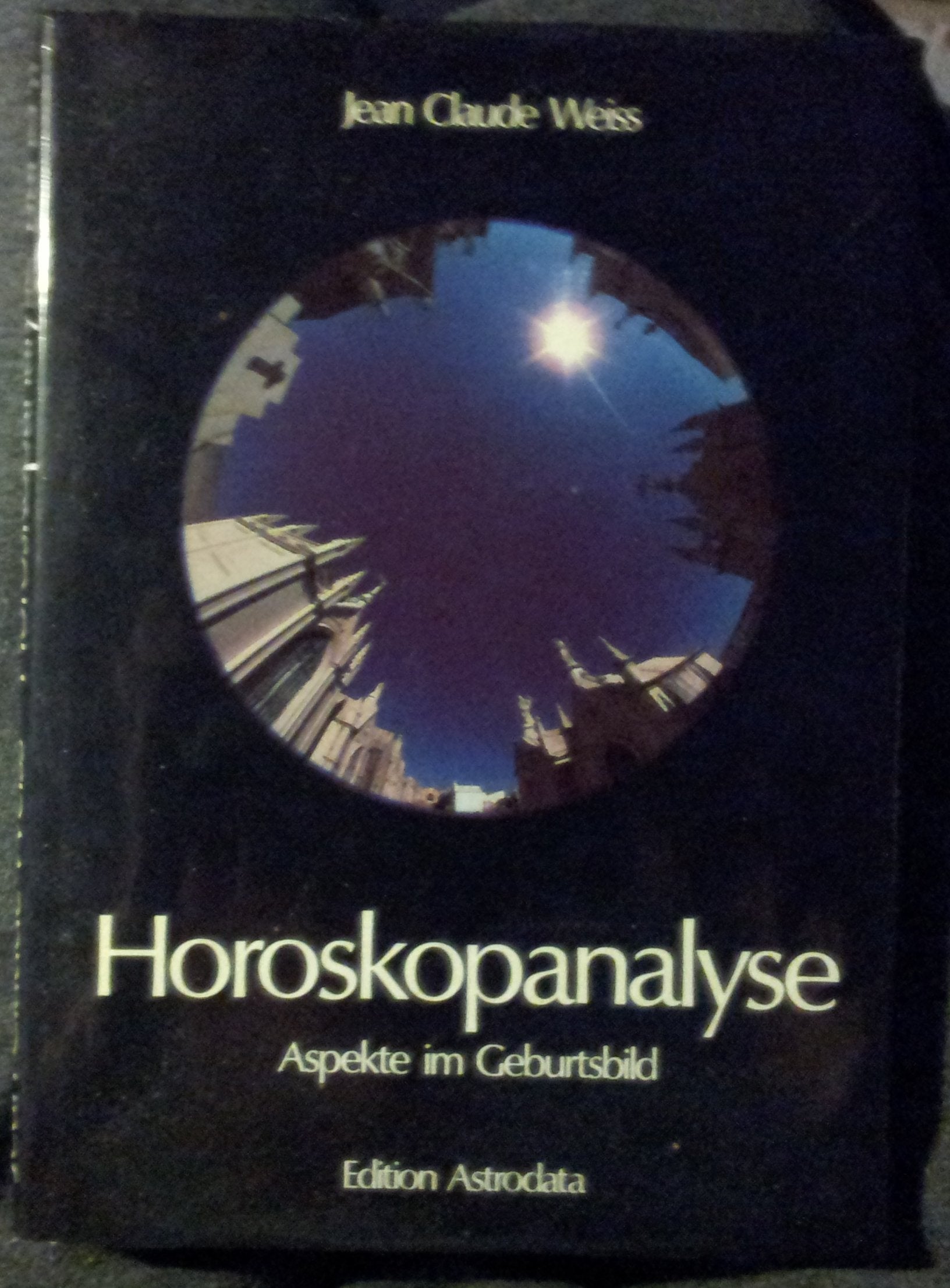 Horoskopanalyse, Band. 2: Aspekte im Geburtsbild Travel Guides