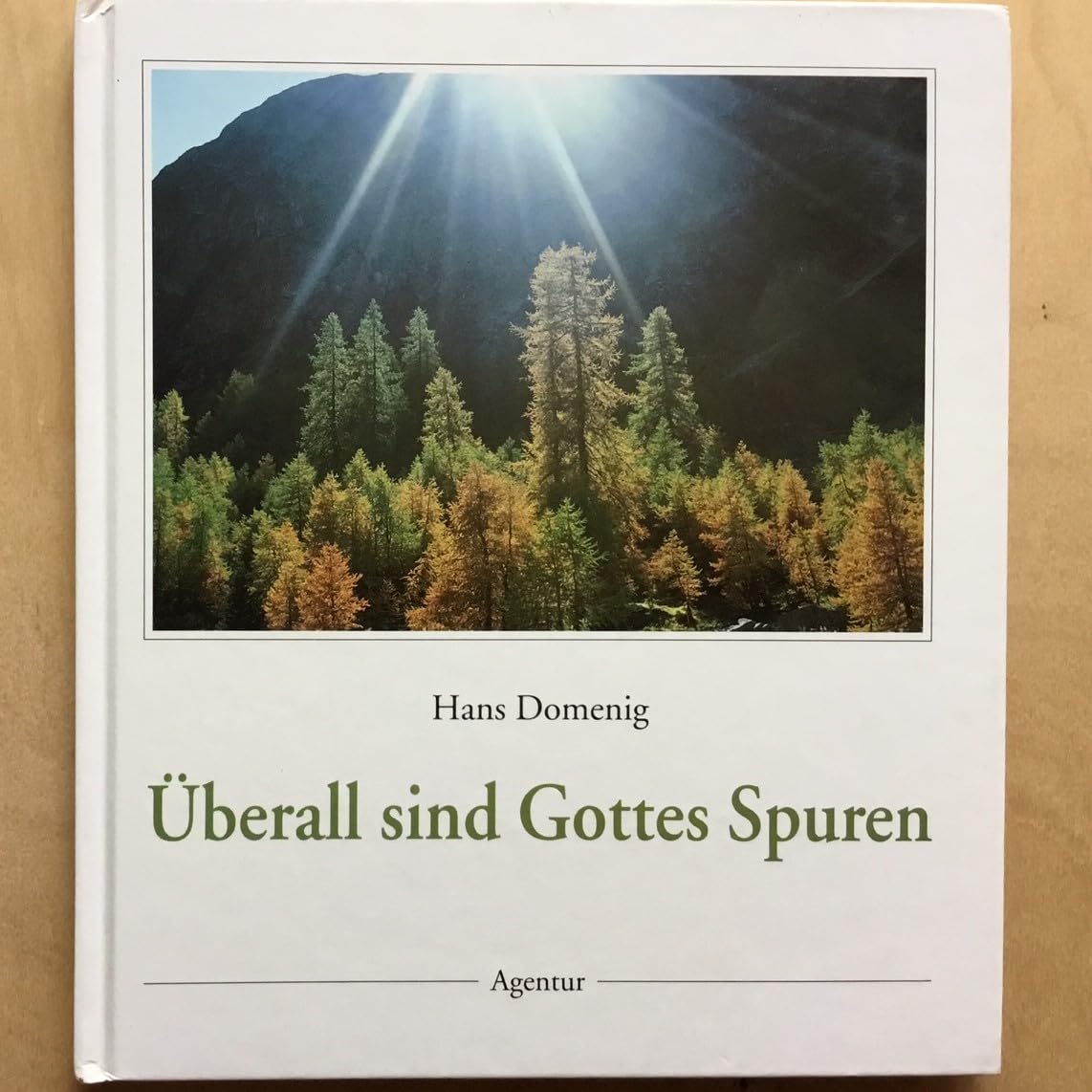 Überall sind Gottes Spuren Film, Art & Culture