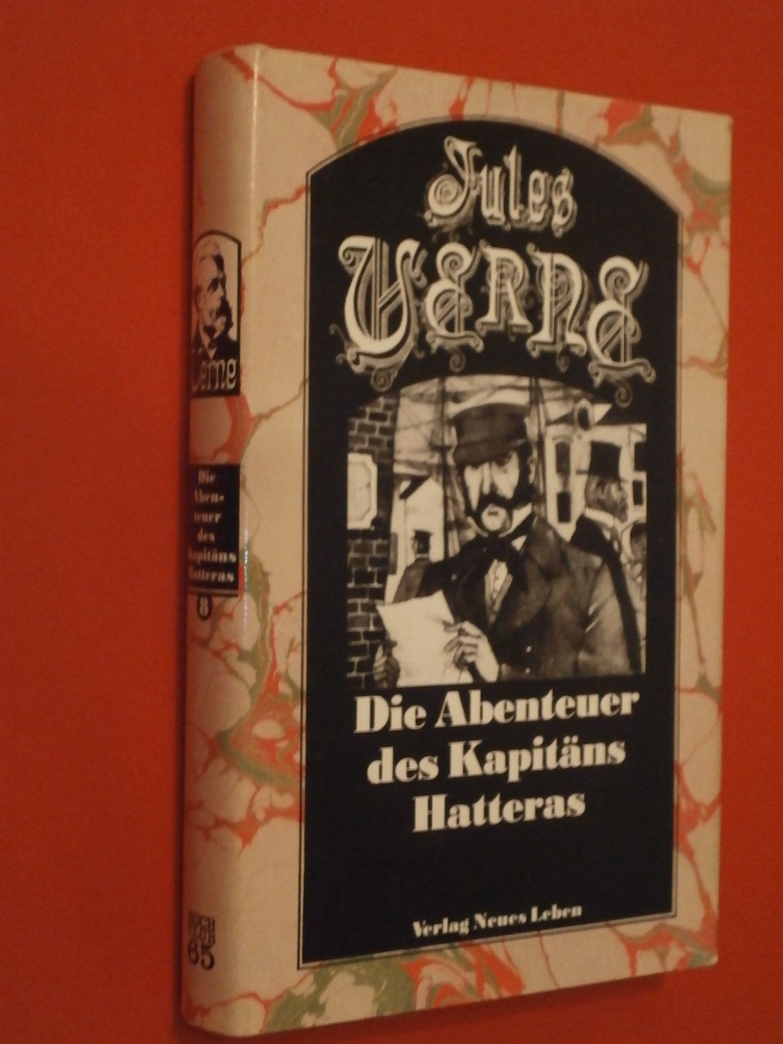 Die Abenteuer des Kapitäns Hatteras Contemporary literature