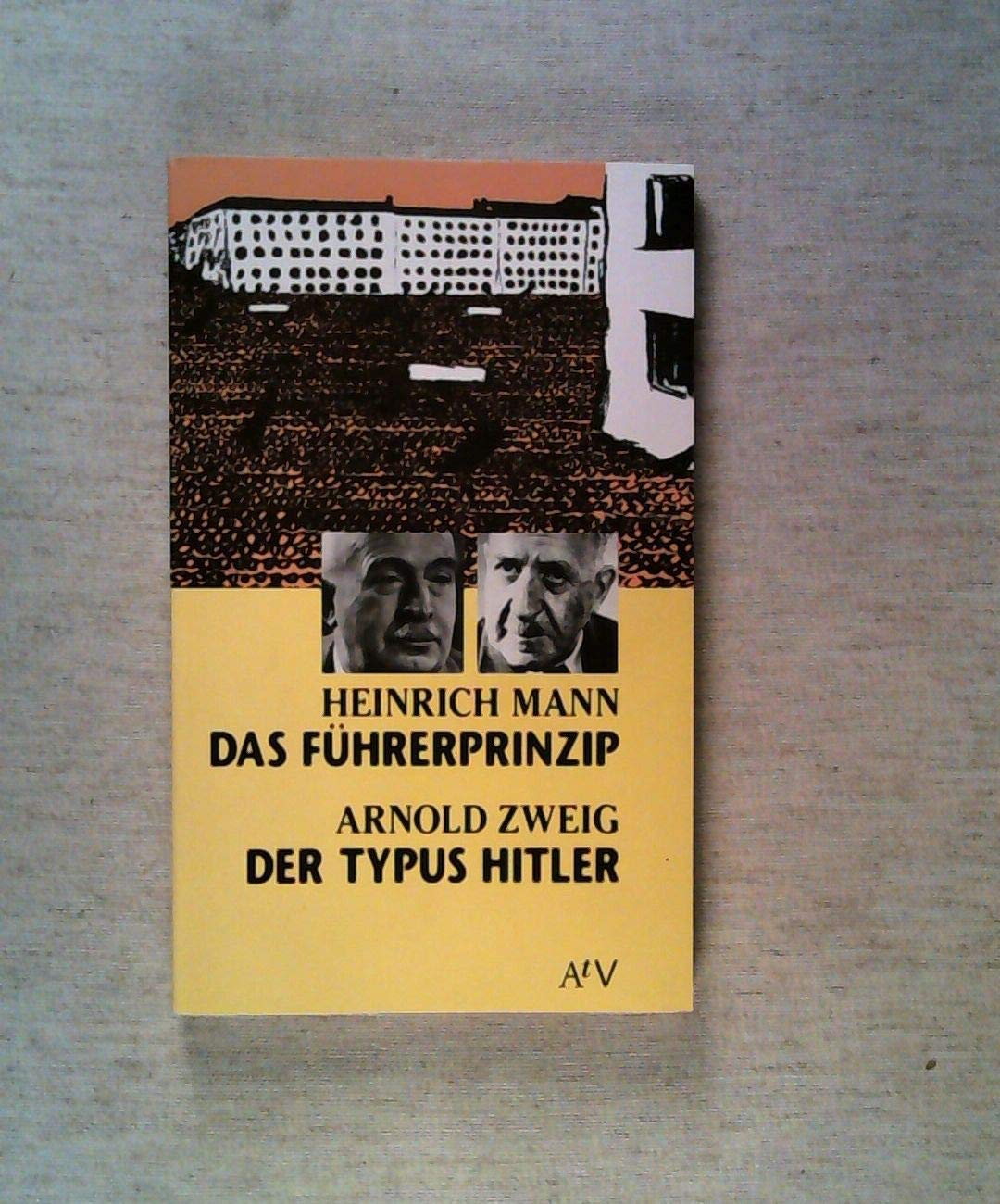 Das Führerprinzip / Der Typus Hitler. Texte zur Kritik der NS- Diktatur. Professional & Reference Books