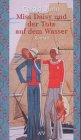 Miss Daisy und der Tote auf dem Wasser Photography