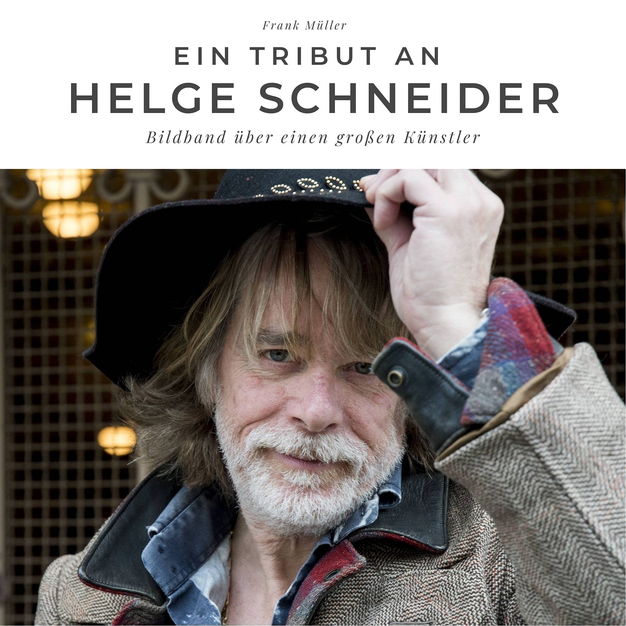 Ein Tribut an Helge Schneider: Bildband über einen großen Künstler Art & Literature