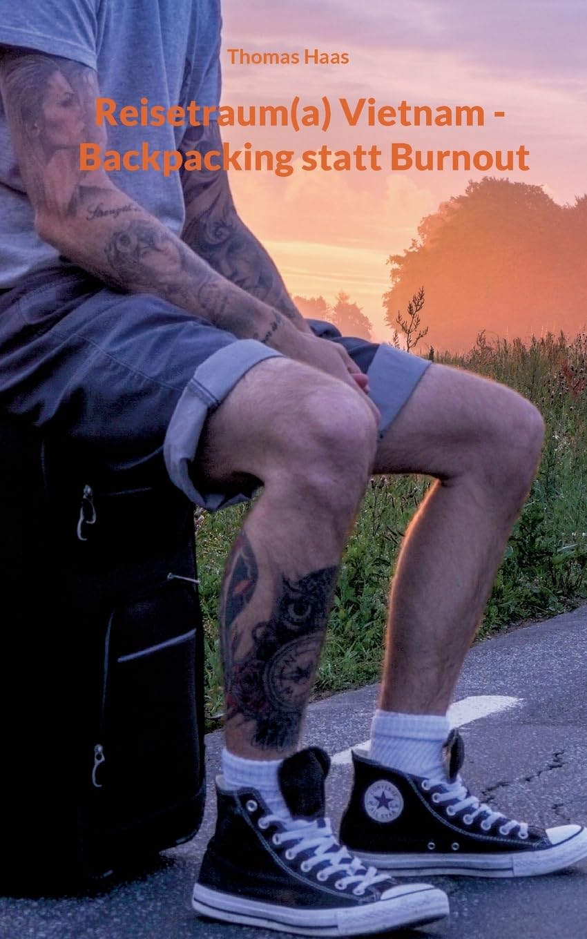Reisetraum(a) Vietnam - Backpacking statt Burnout: Backpacker mit dem Rollkoffer Humour & Satire