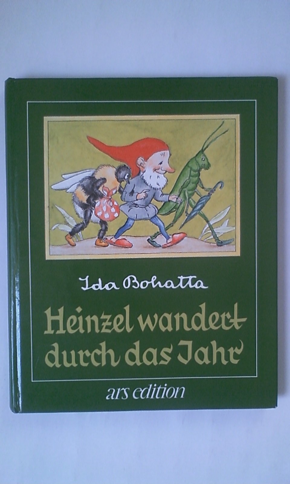 Heinzel wandert durch das Jahr (Bohatta-Bilderbücher) Books