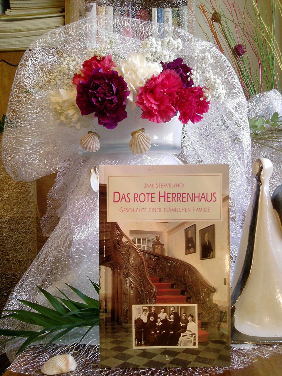 Das rote Herrenhaus. Geschichte einer flämischen Familie Books