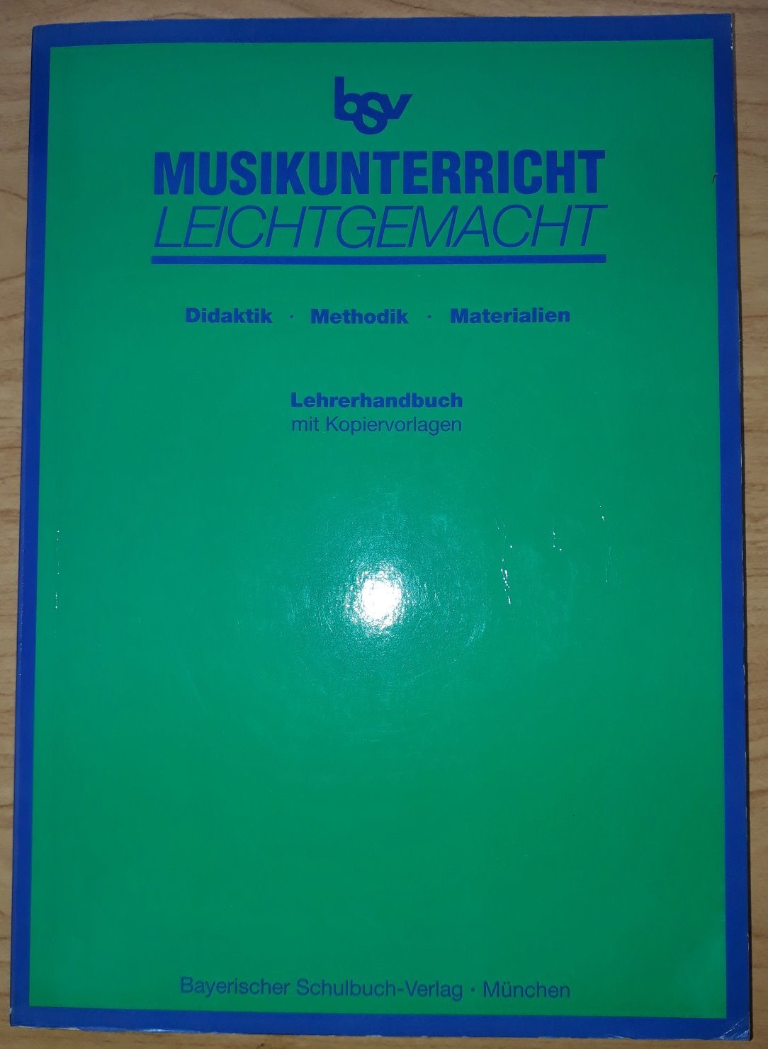Musikunterricht leichtgemacht: Didaktik - Methodik - Materialien 5.-10. Jahrgangsstufe. Lehrerhandbuch zu "Der junge Musikant", "Lieder ohne Grenzen" ... "Hörbeispiele zum Musikunterricht" (Kassette) Books