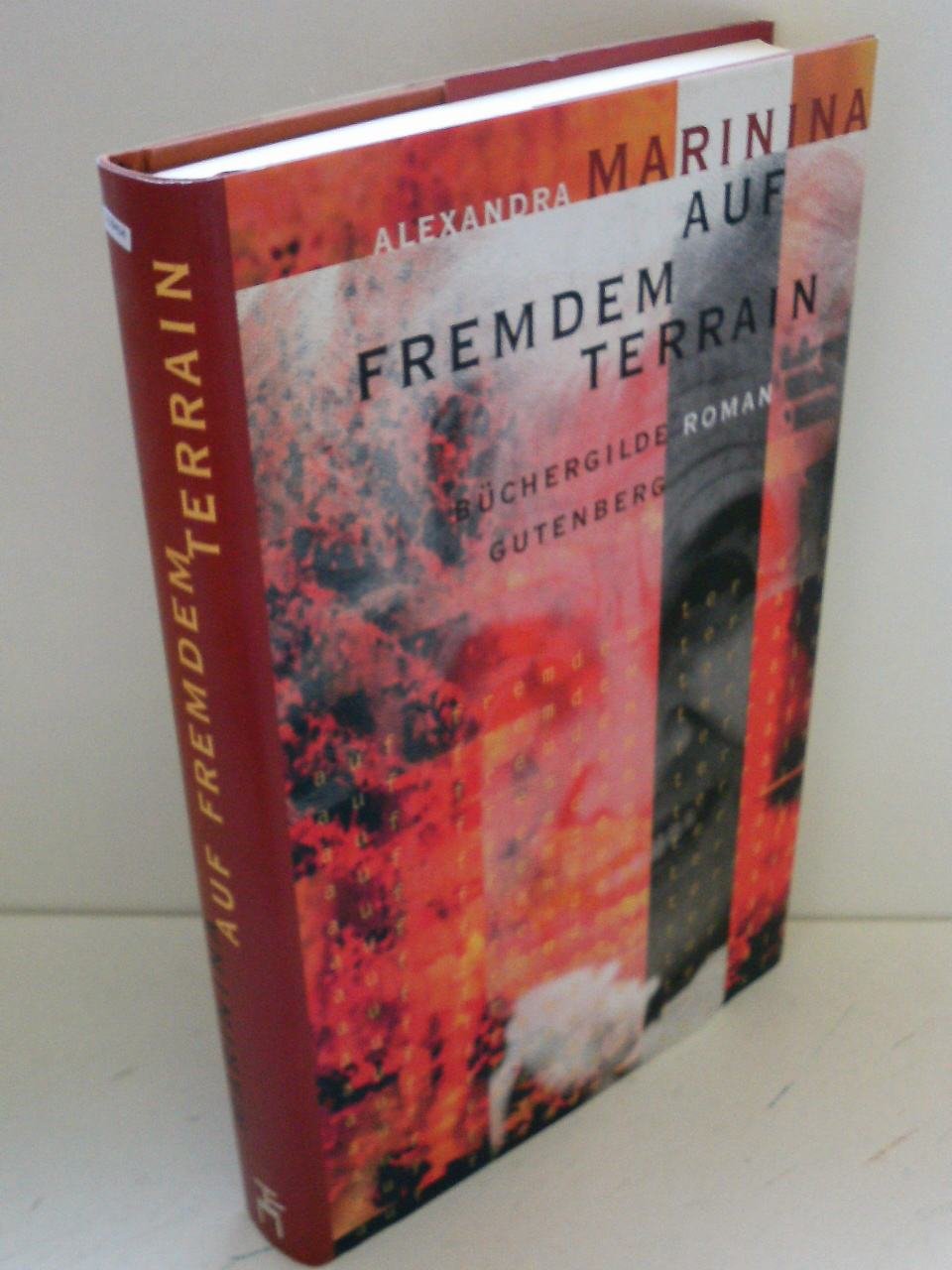 Auf fremdem Terrain Crime & Thrillers