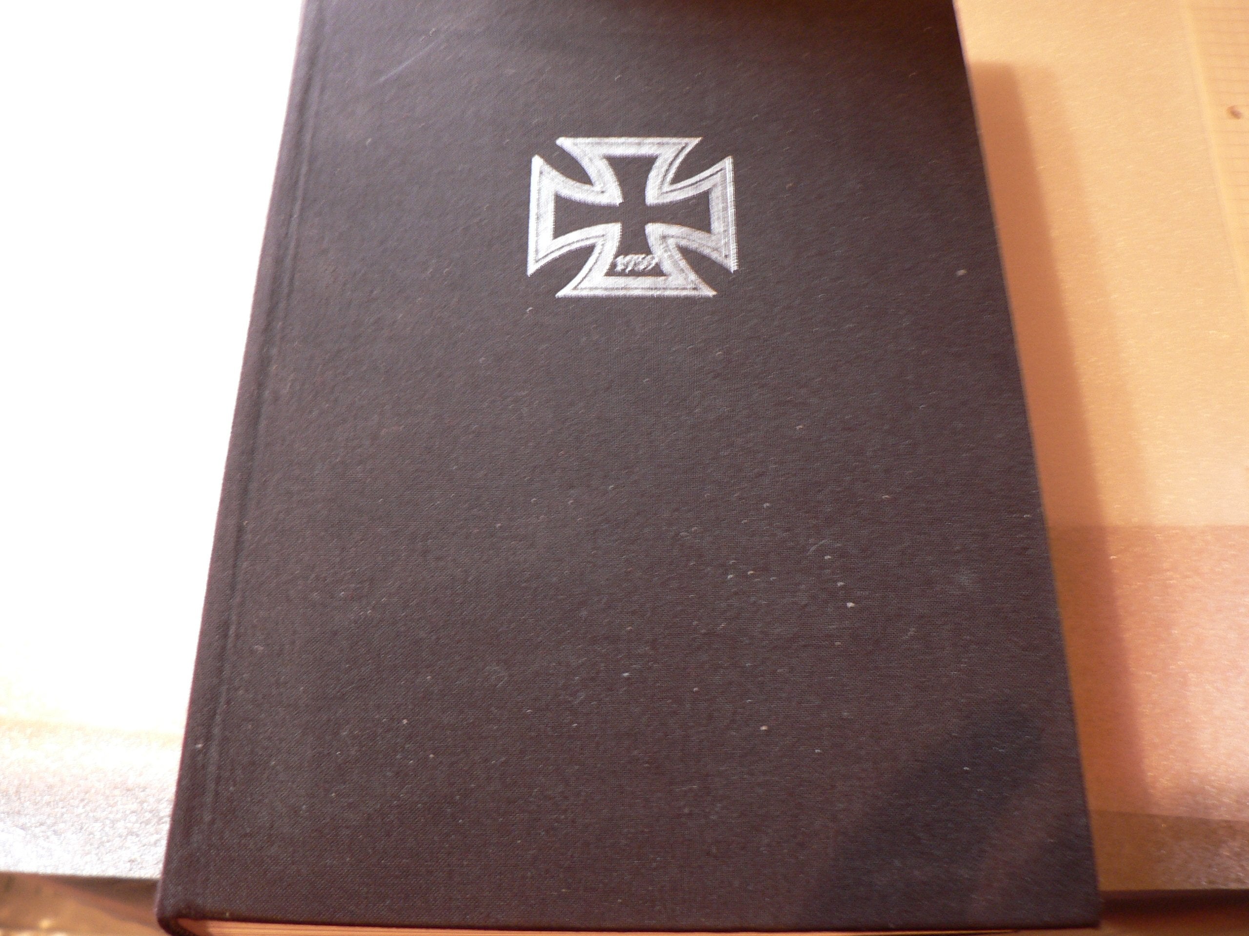 Dienstaltersliste der Waffen-SS: SS-Obergruppenführer bis SS-Hauptsturmführer. Stand vom 1. Juli 1944 mit Nachträgen bis zum 30.1.1945 book