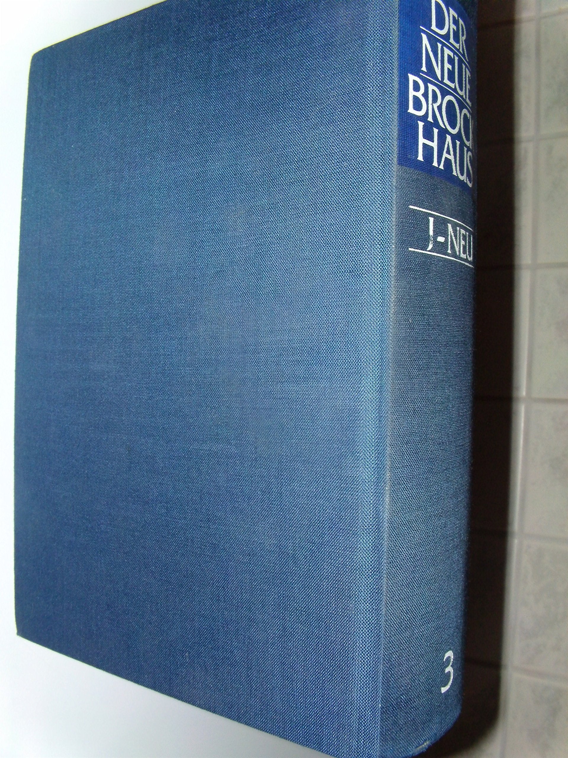 Der neue Brockhaus / Lexikon und Wörterbuch in fünf Bänden / 7. völlig neubearbeitete Aufl. / hier: Band 2 J-Neu Reference Books