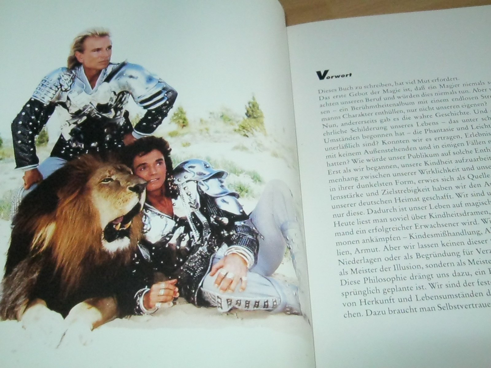 Siegfried & Roy : Meister der Illusion , die sensationelle Geschichte eines Welterfolgs. Books