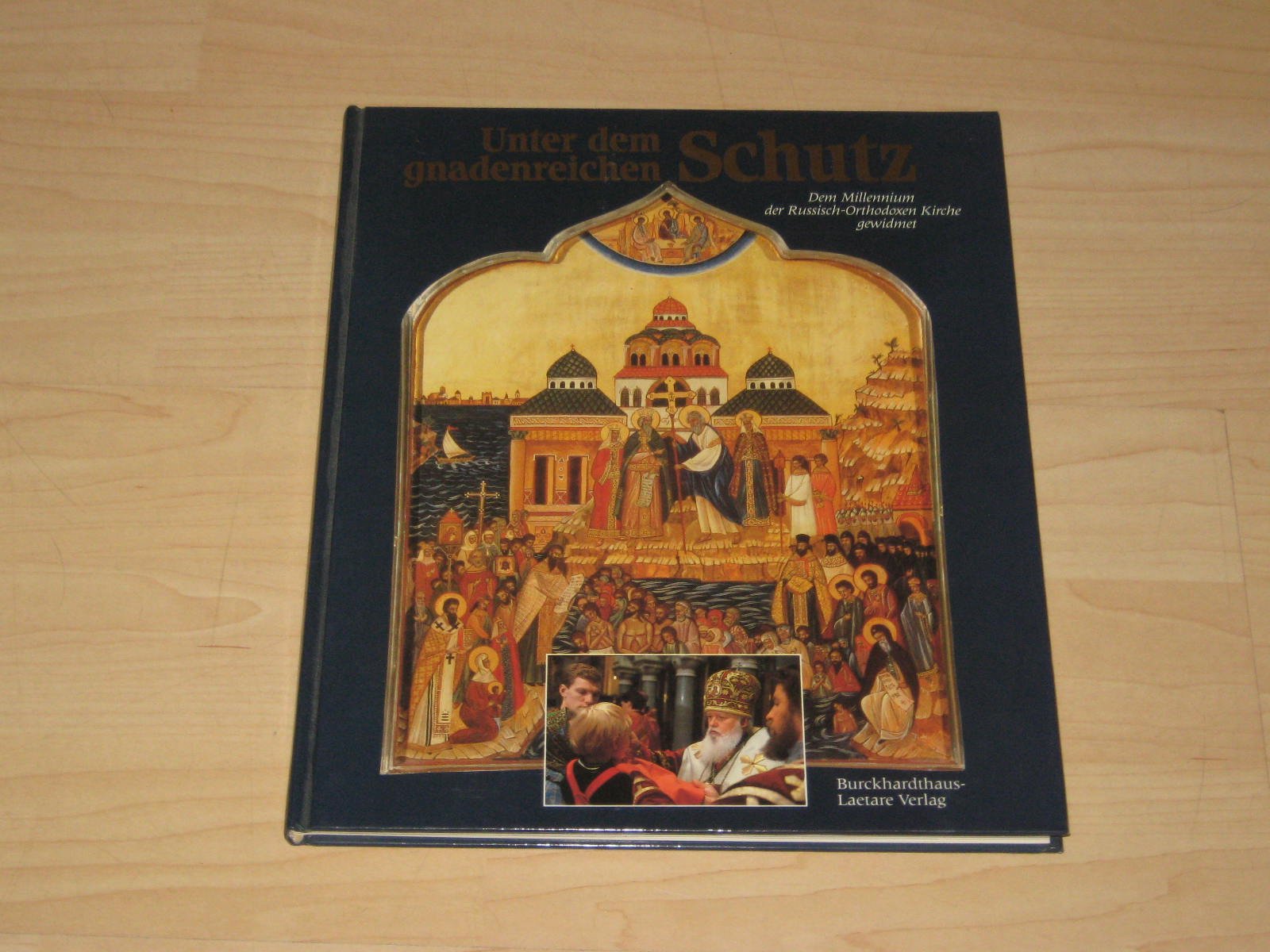Unter dem gnadenreichen Schutz: Dem Millennium der Russischen Orthodoxen Kirche gewidmet Books
