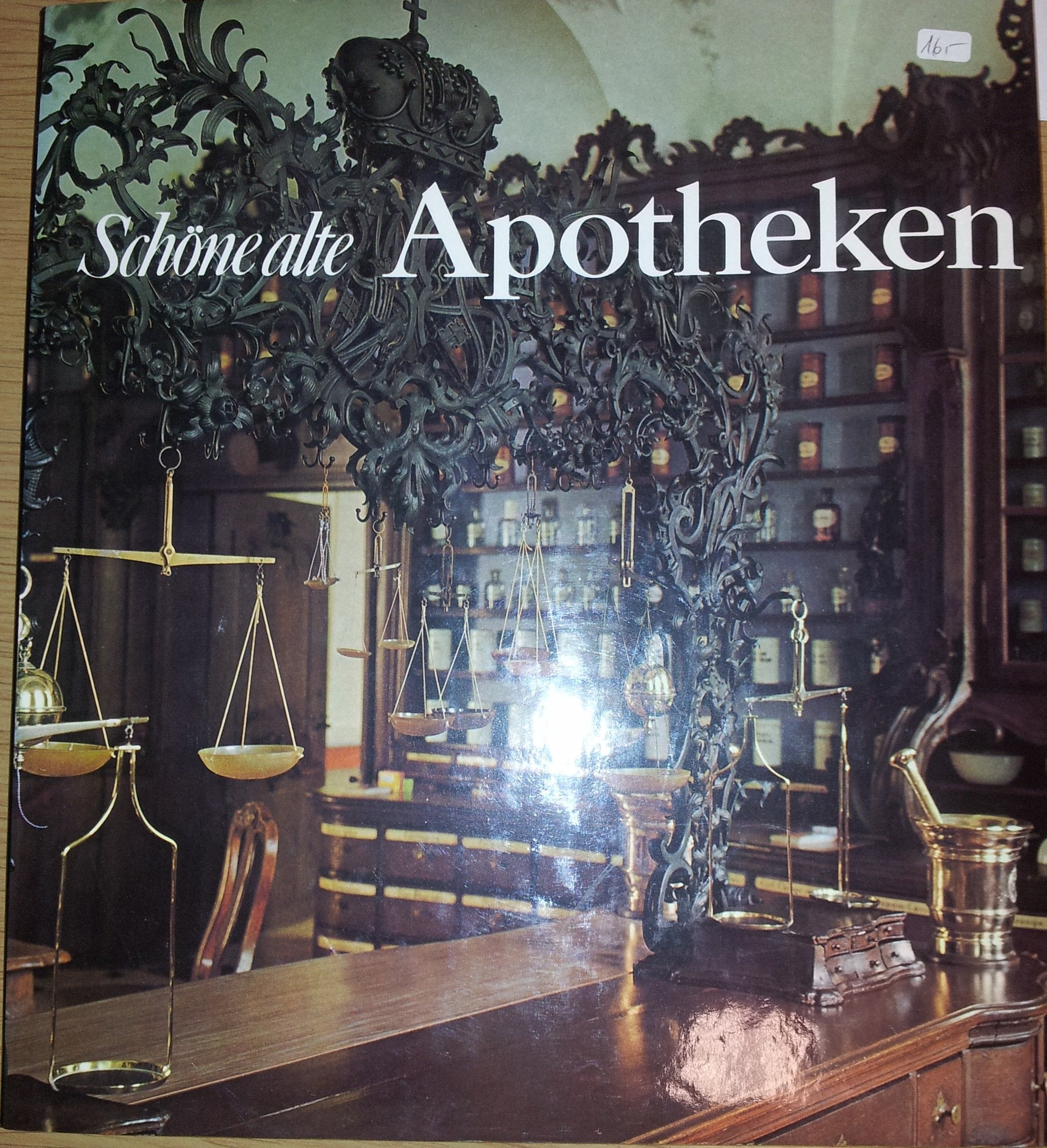 Schöne alte Apotheken Medicine