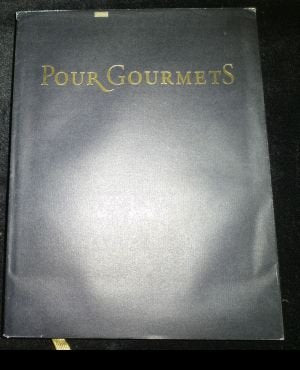Allerfeinstes Pour Gourmets Cooking & Enjoying