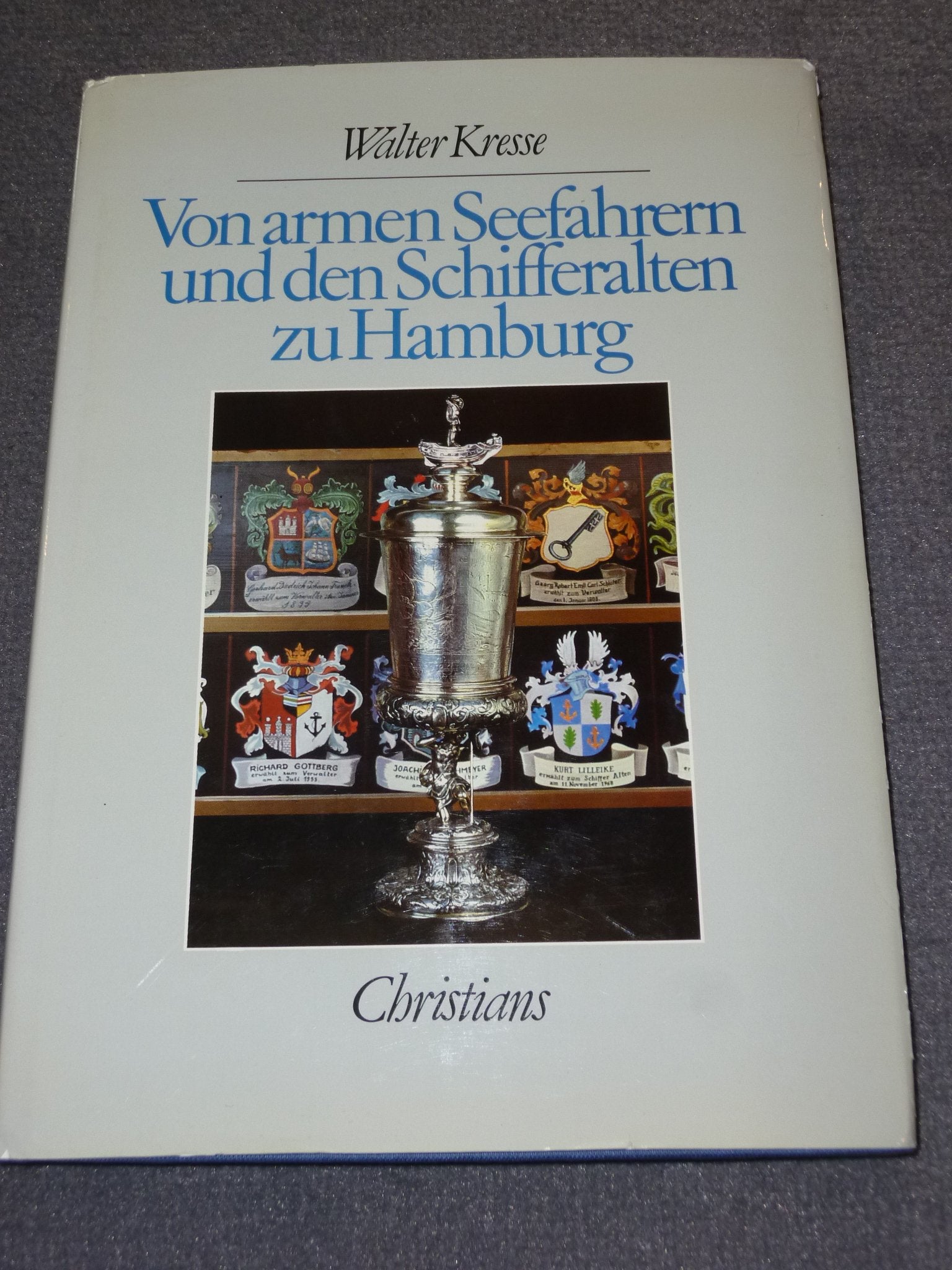 Von armen Seefahrern und den Schifferalten zu Hamburg . Books