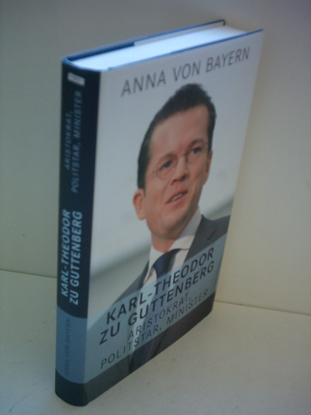 Karl-Theodor zu Guttenberg: Aristokrat, Politstar, Minister Business, Finance & Career