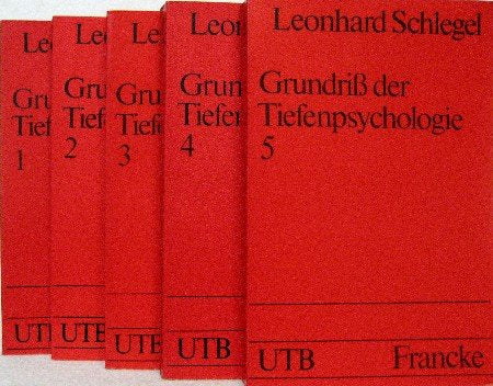 Grundriß der Tiefenpsychologie. Unter besonderer Berücksichtigung der Neurosenlehre und Psychotherapie. Band I: Die Abwehrtheorie der Neurosen. Band II: Die trieb- und bedürfnispsychologische Betrachtungsweise in der Tiefenpsychologie. Band III: Die Be... Books