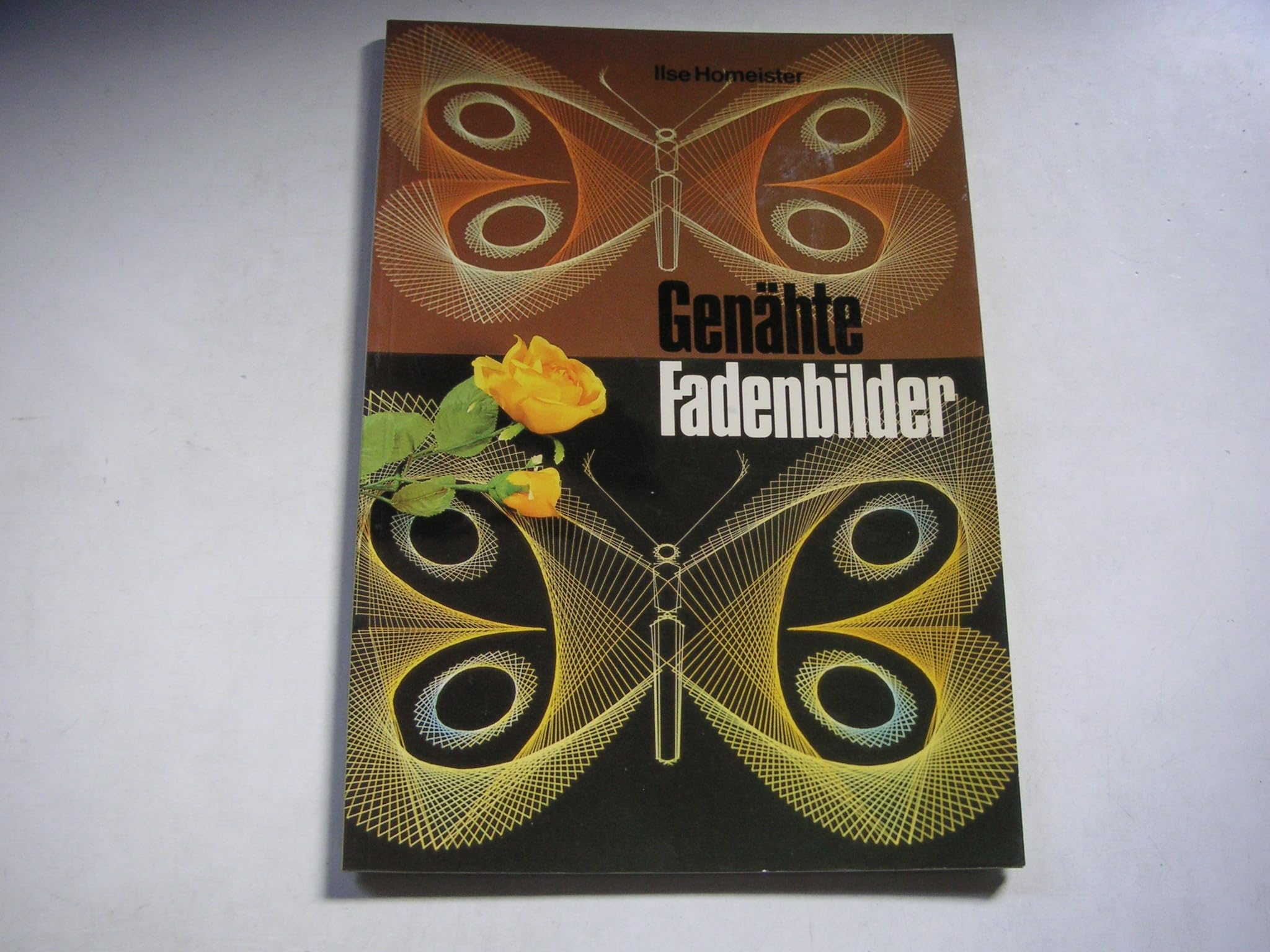 Genähte Fadenbilder Film, Art & Culture