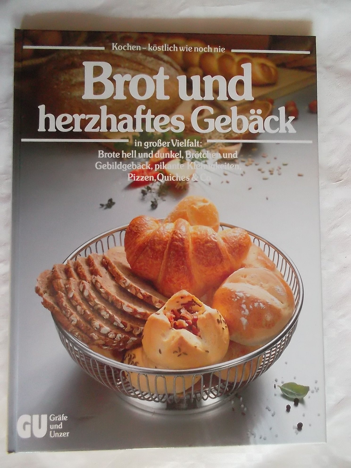 Brot und herzhaftes Gebäck. Kochen, köstlich wie noch nie Cooking & Enjoying