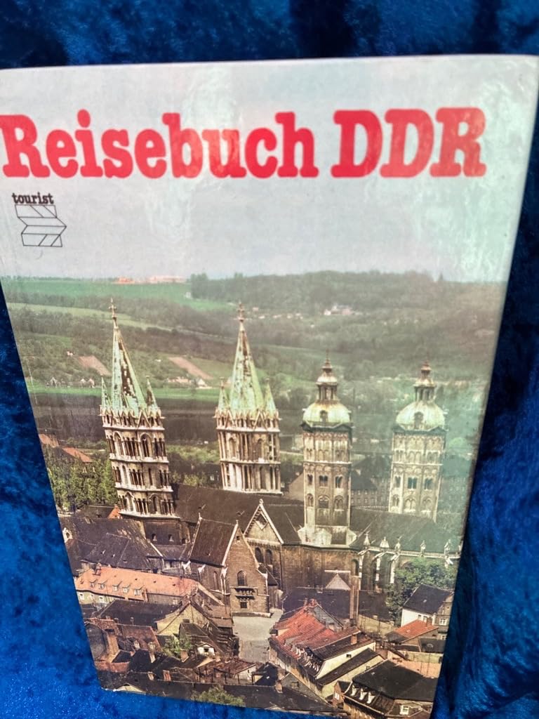 Reisebuch DDR. Unterwegs zwischen Oder und Elbe Travel Books