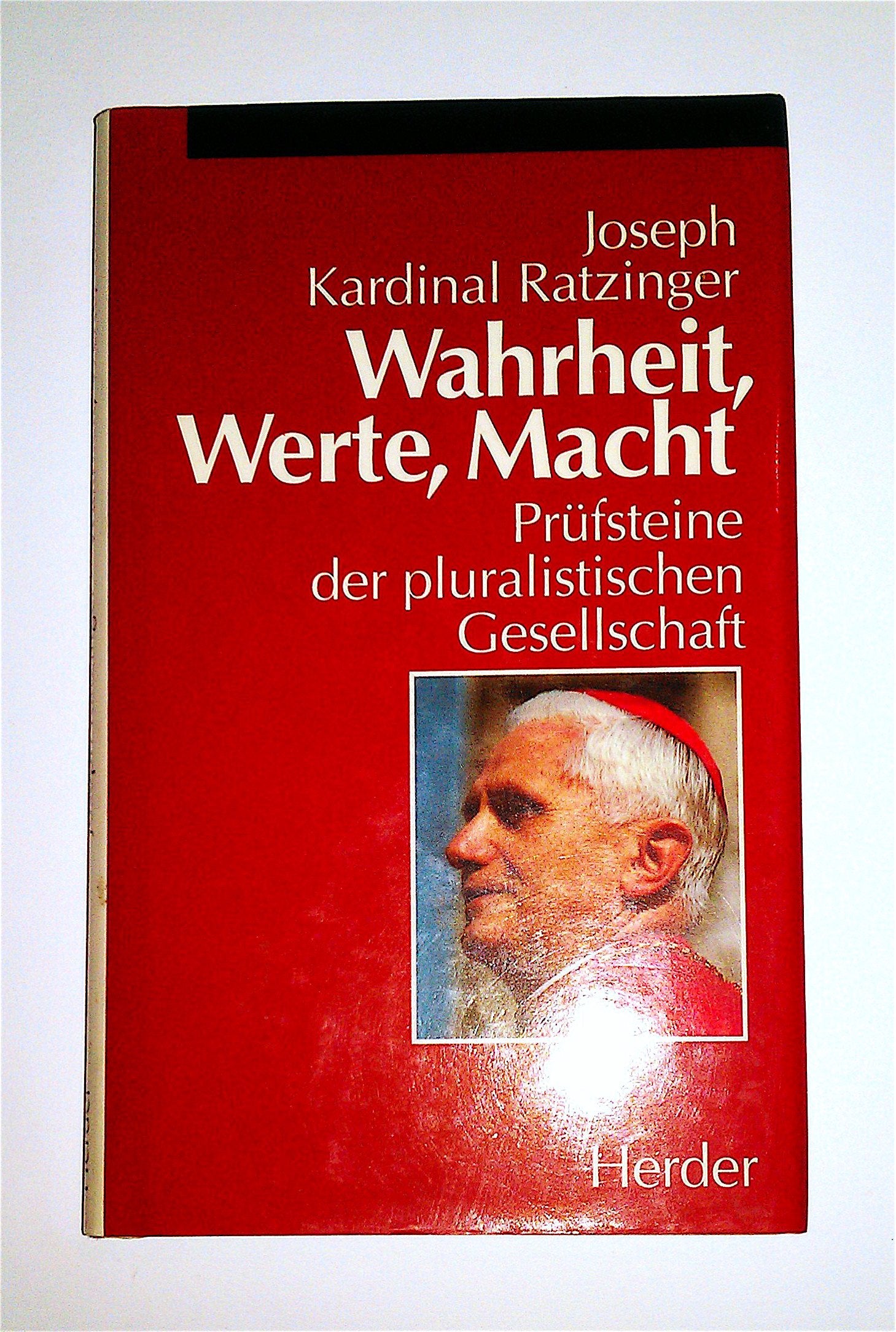 Wahrheit, Werte, Macht Law