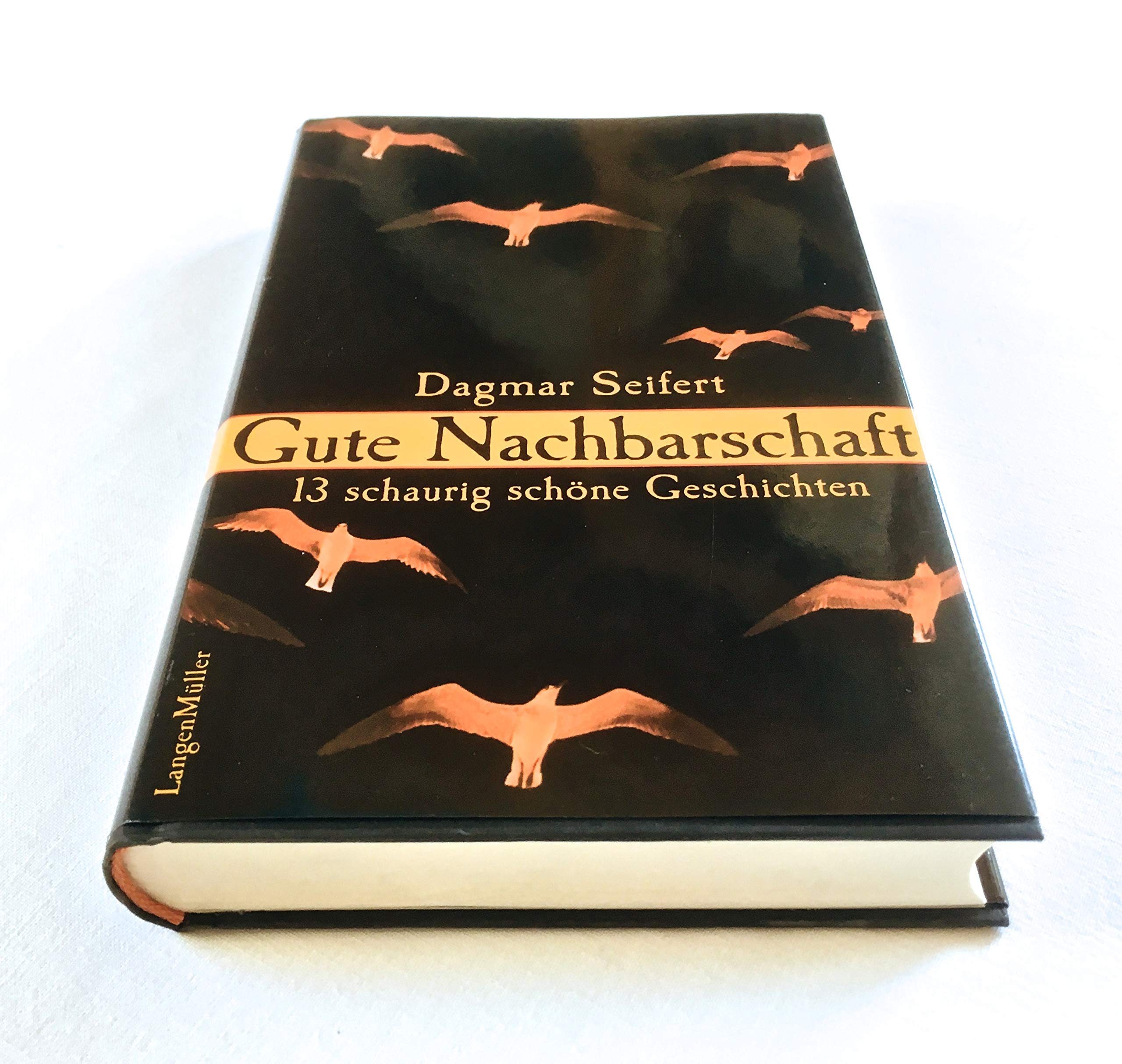 Gute Nachbarschaft Essays & Short Stories