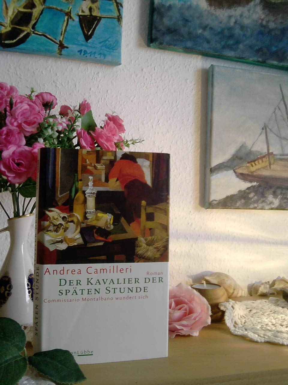 Der Kavalier der späten Stunde. Commissario Montalbano wundert sich. Roman Contemporary literature
