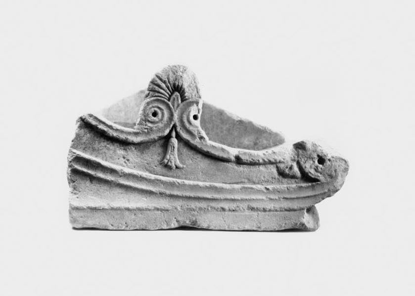 Ionische Altäre: Formen und Varianten einer Architekturgattung aus Insel- und Ost-Ionien (Archäologische Forschungen) Architecture