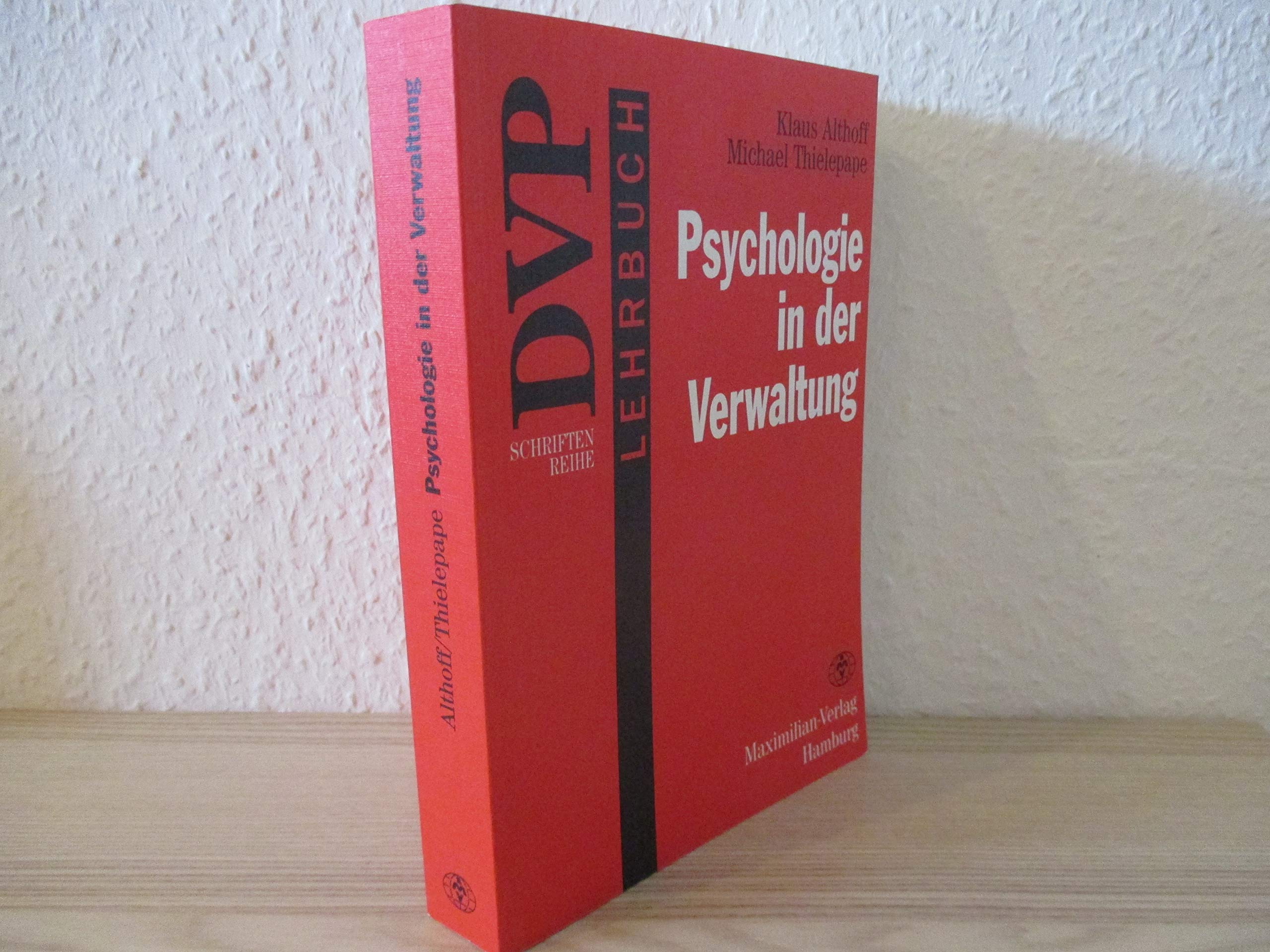 Psychologie in der Verwaltung Law