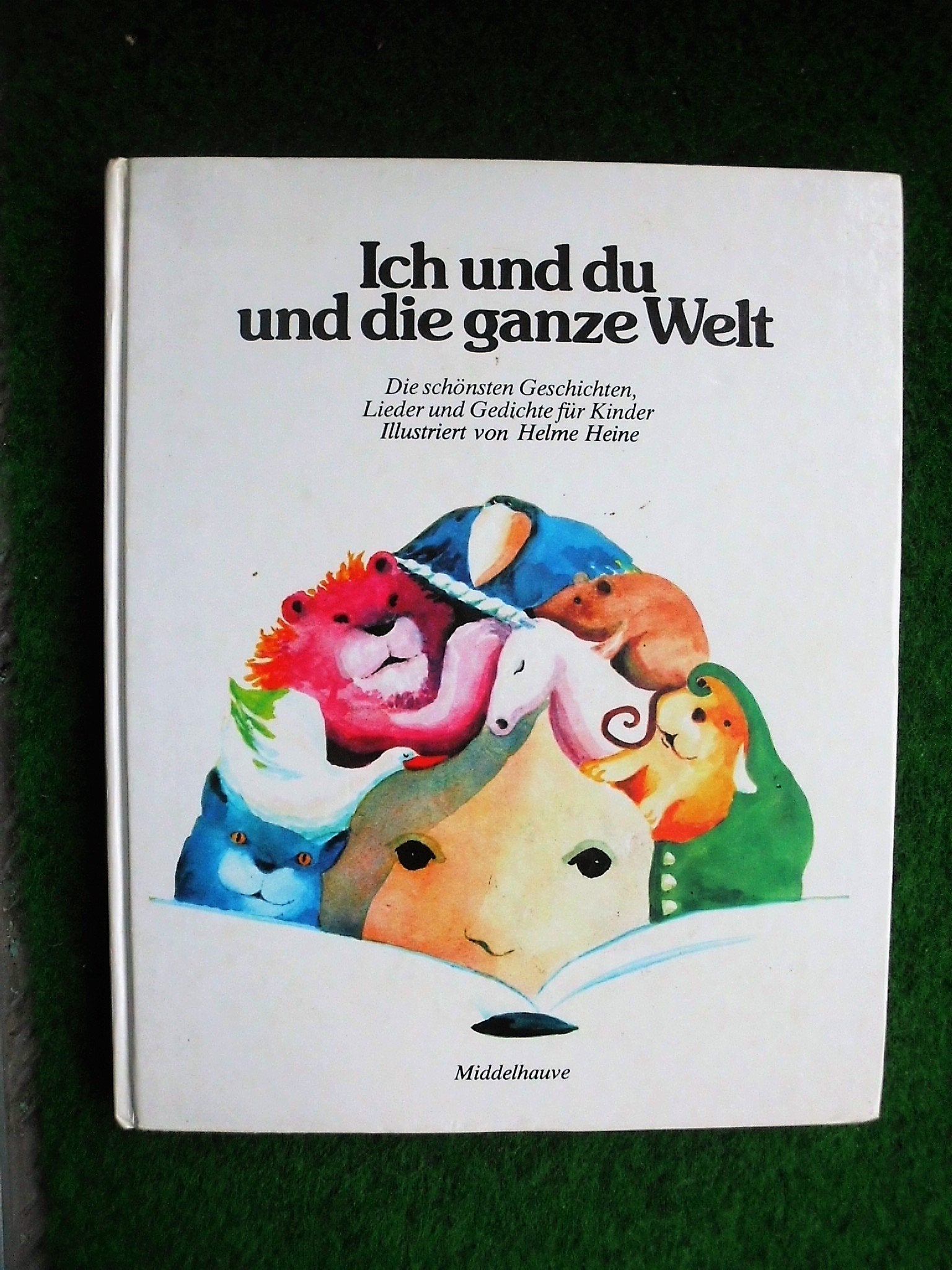 Ich und du und die ganze Welt Children's books