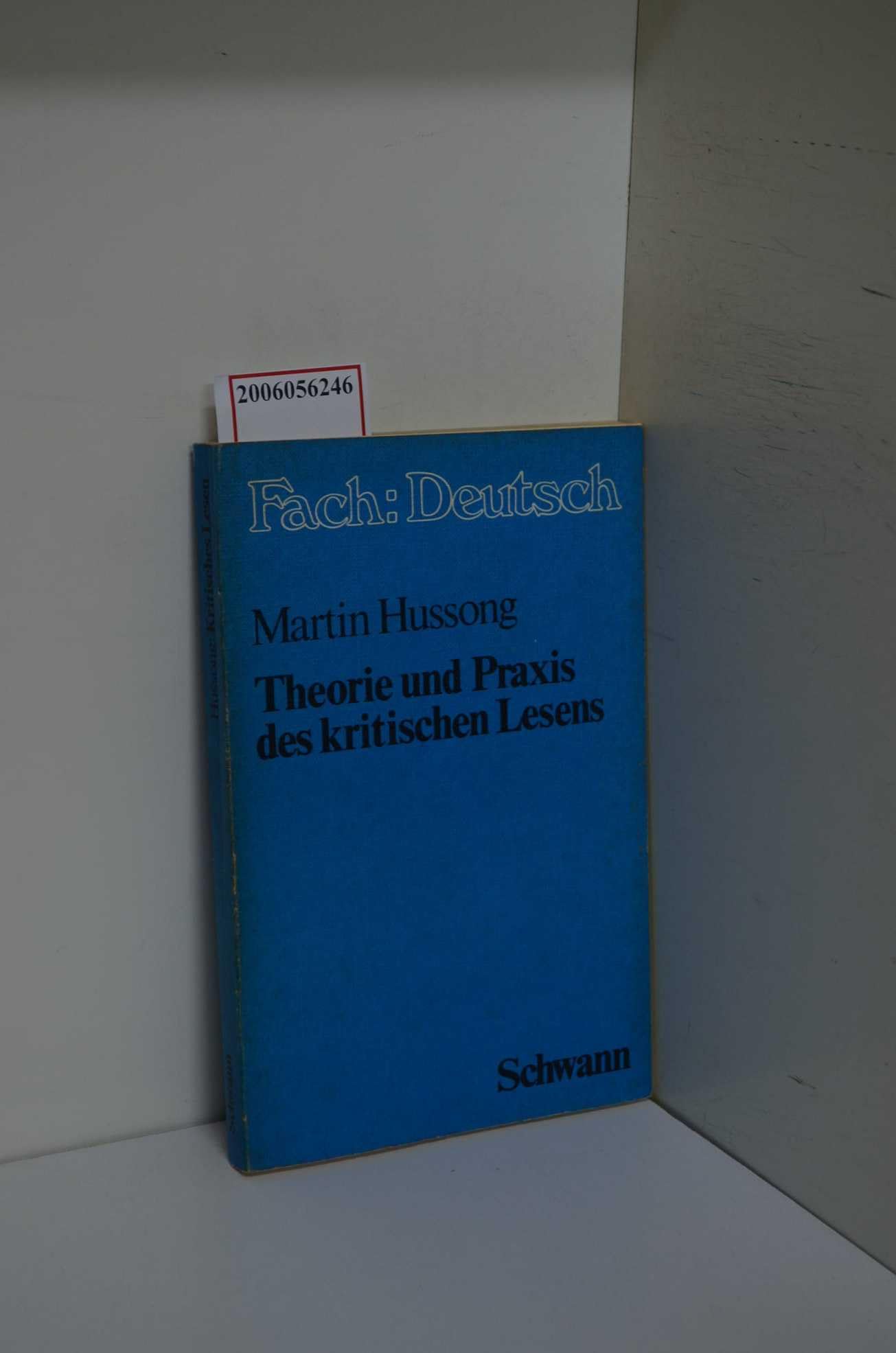 Theorie und Praxis des kritischen Lesens : über d. Möglichkeit e. Veränderung d. Lesehaltung. Books