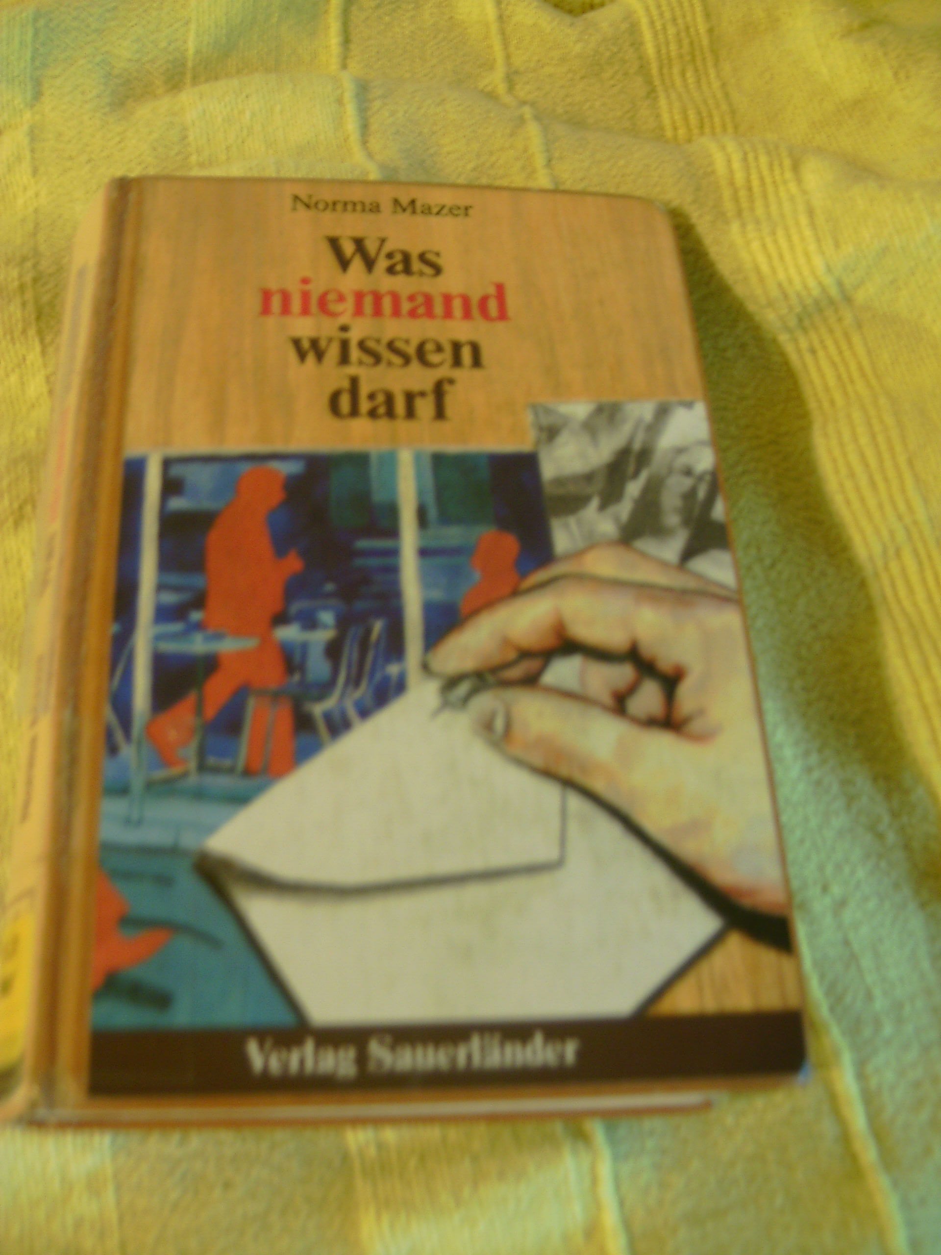 Product Image: Was niemand wissen darf