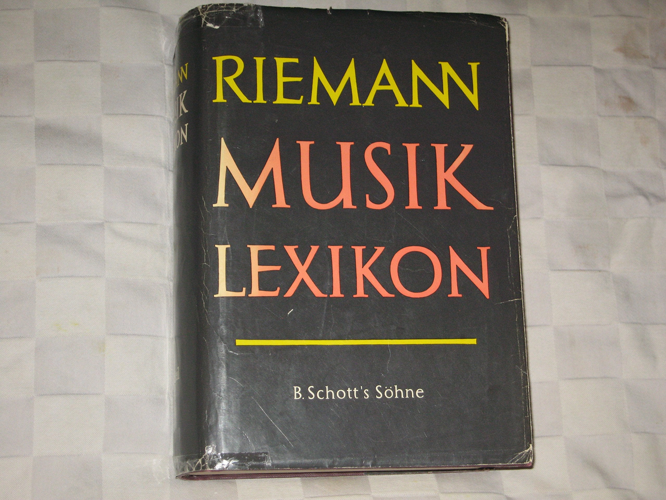Musiklexikon, 3 Bde. in 5 Tl.-Bdn., Ln, Bd.3, Sachteil: Sachteil. (BN 30-20) Sheet Music