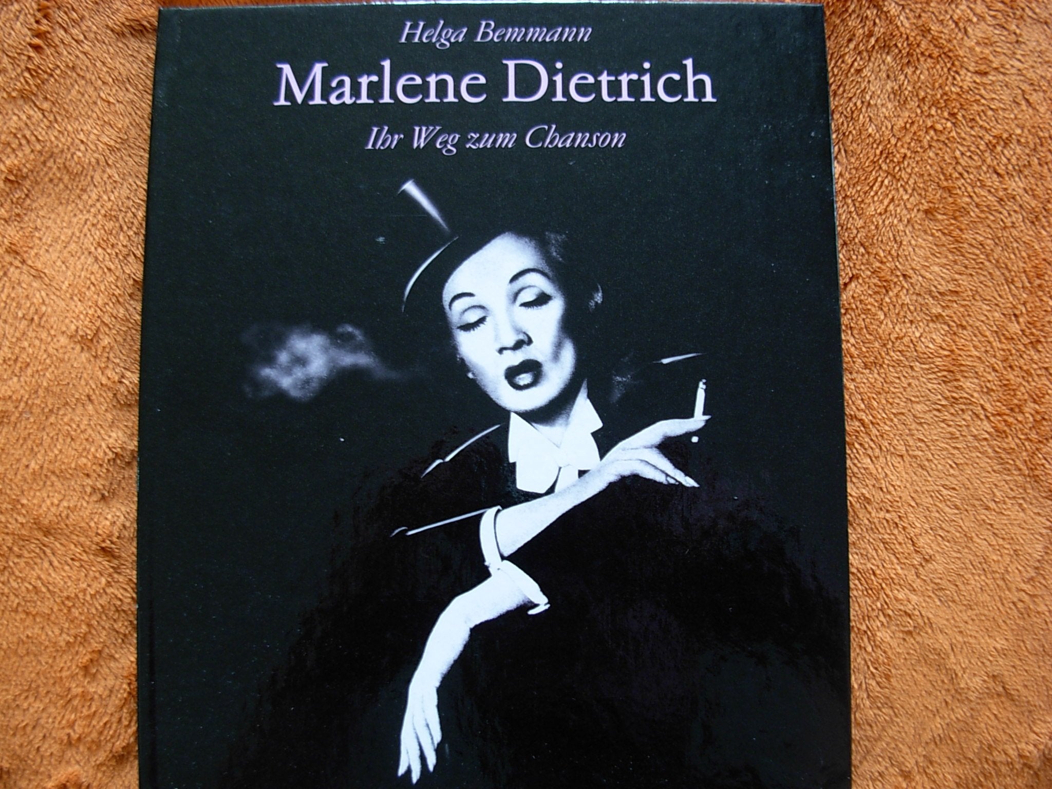 Marlene Dietrich. Ihr Weg zum Chanson Art & Literature