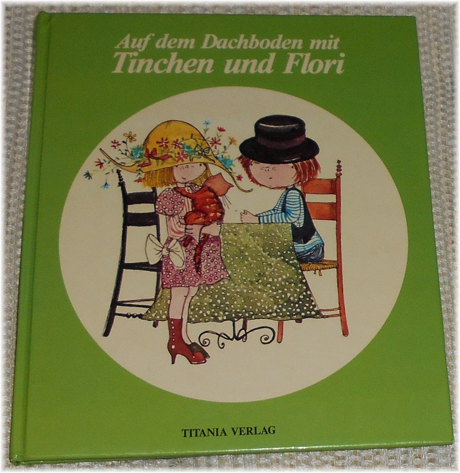 Auf dem Dachboden mit Tinchen und Flori Books